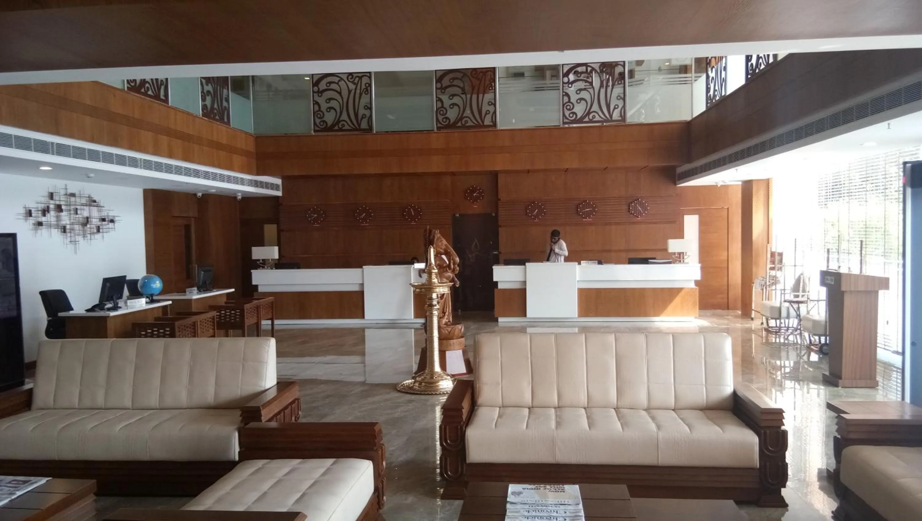 Lobby or reception in Hotel Karthika Park
