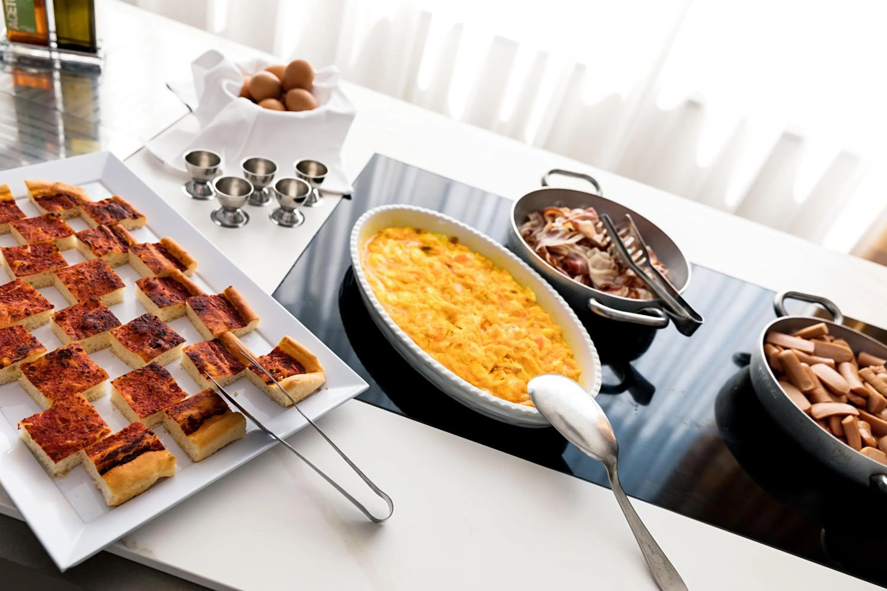 American breakfast in Hotel Alexander