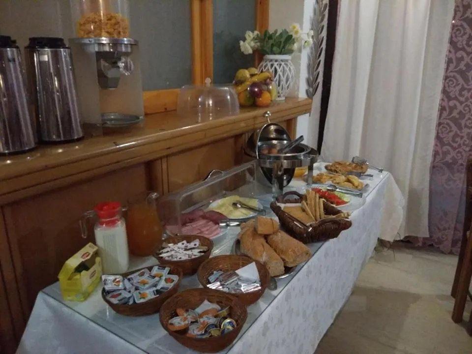 Breakfast in Violetta Hotel
