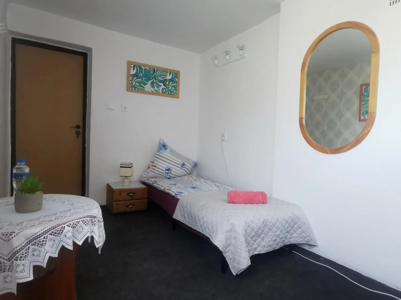 Photo of the whole room, Bed in Malinowy Domek