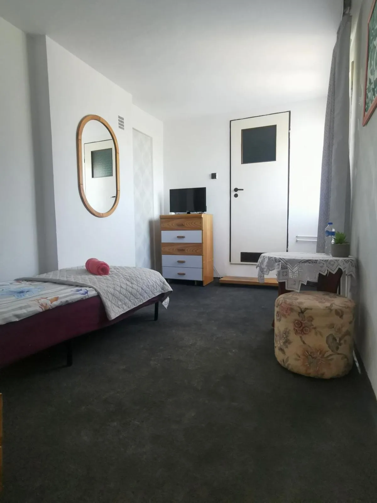 Photo of the whole room, Bed in Malinowy Domek