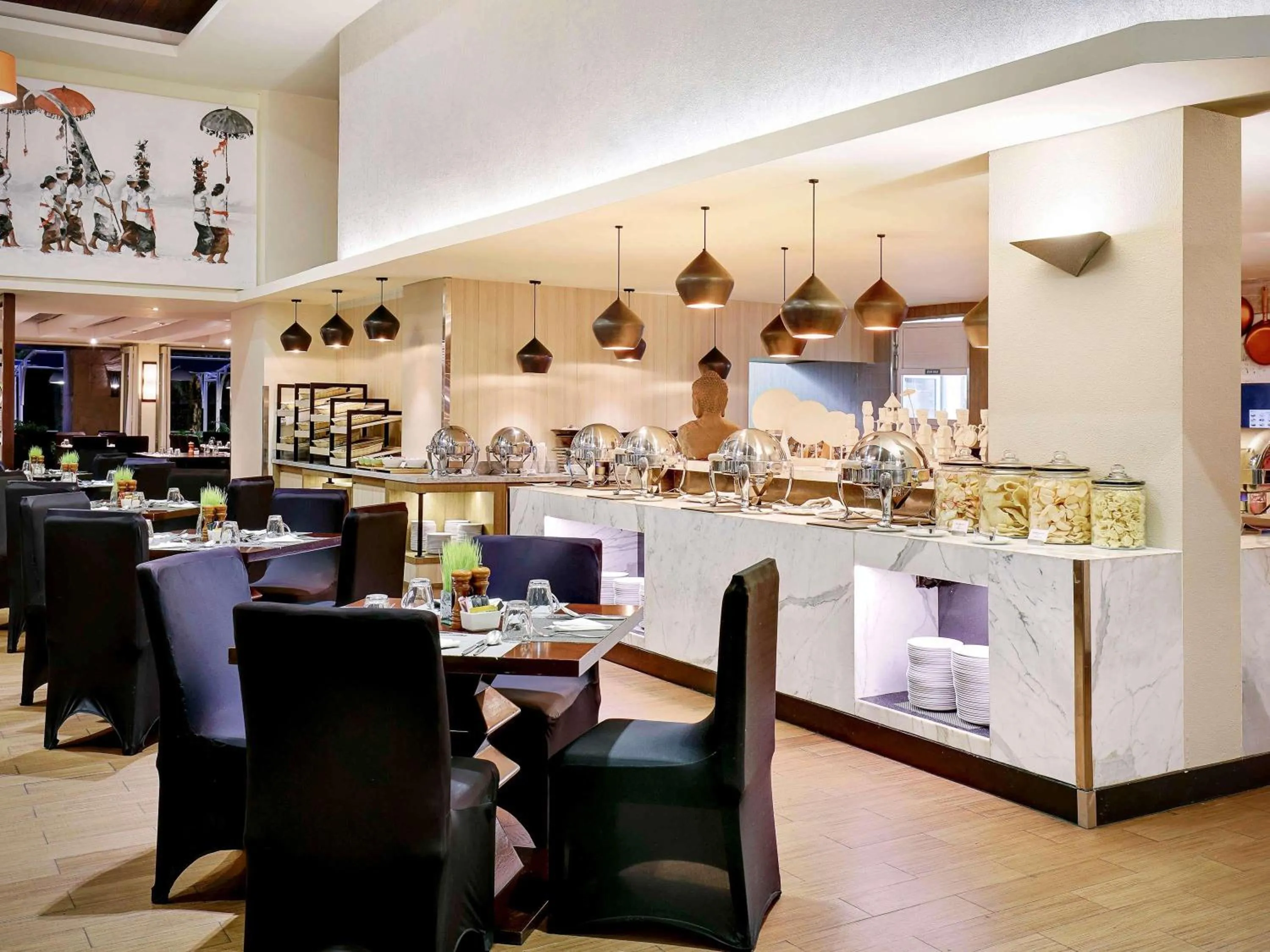 Restaurant/places to eat in Pullman Bali Legian Beach