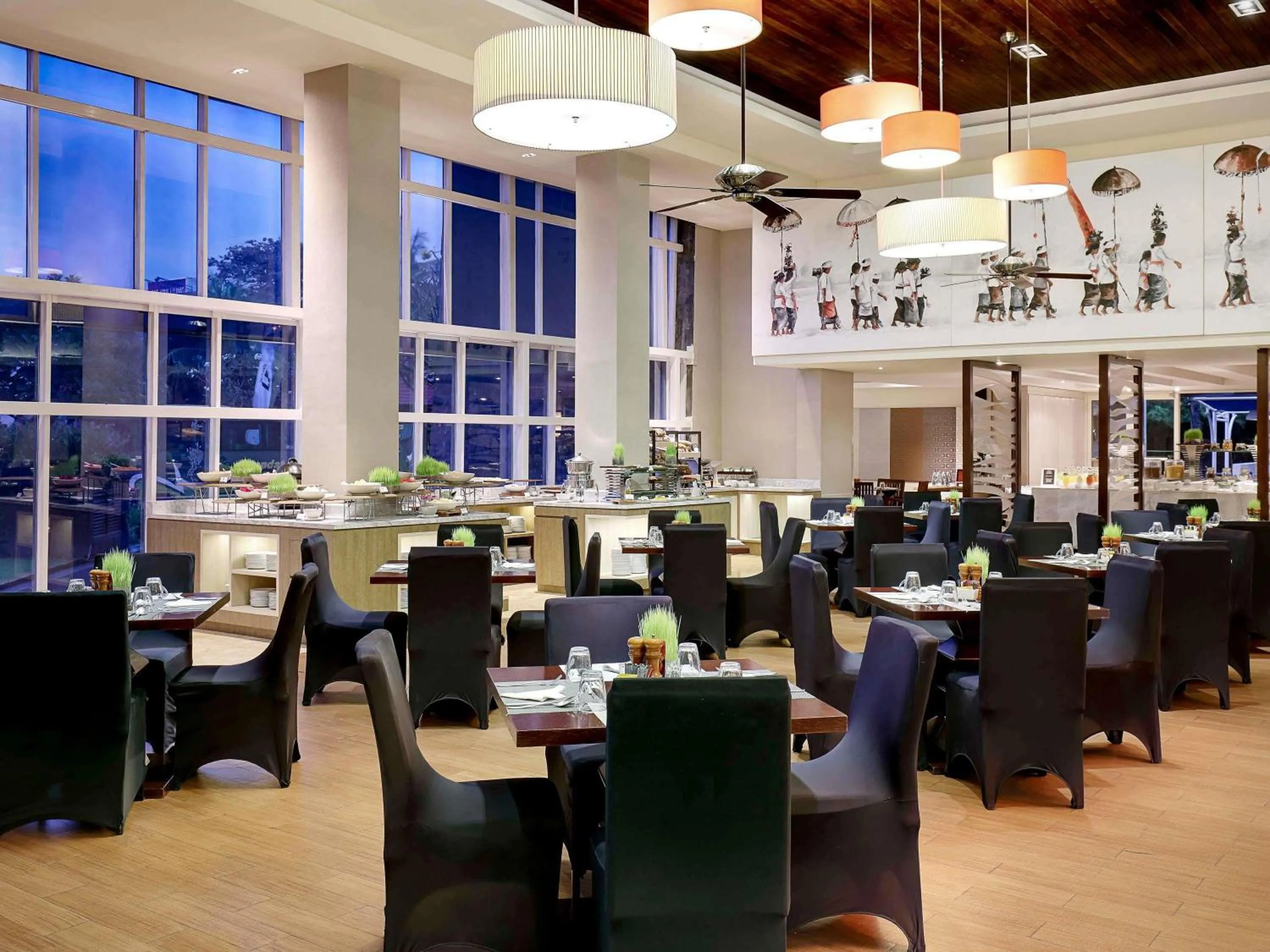 Restaurant/places to eat in Pullman Bali Legian Beach