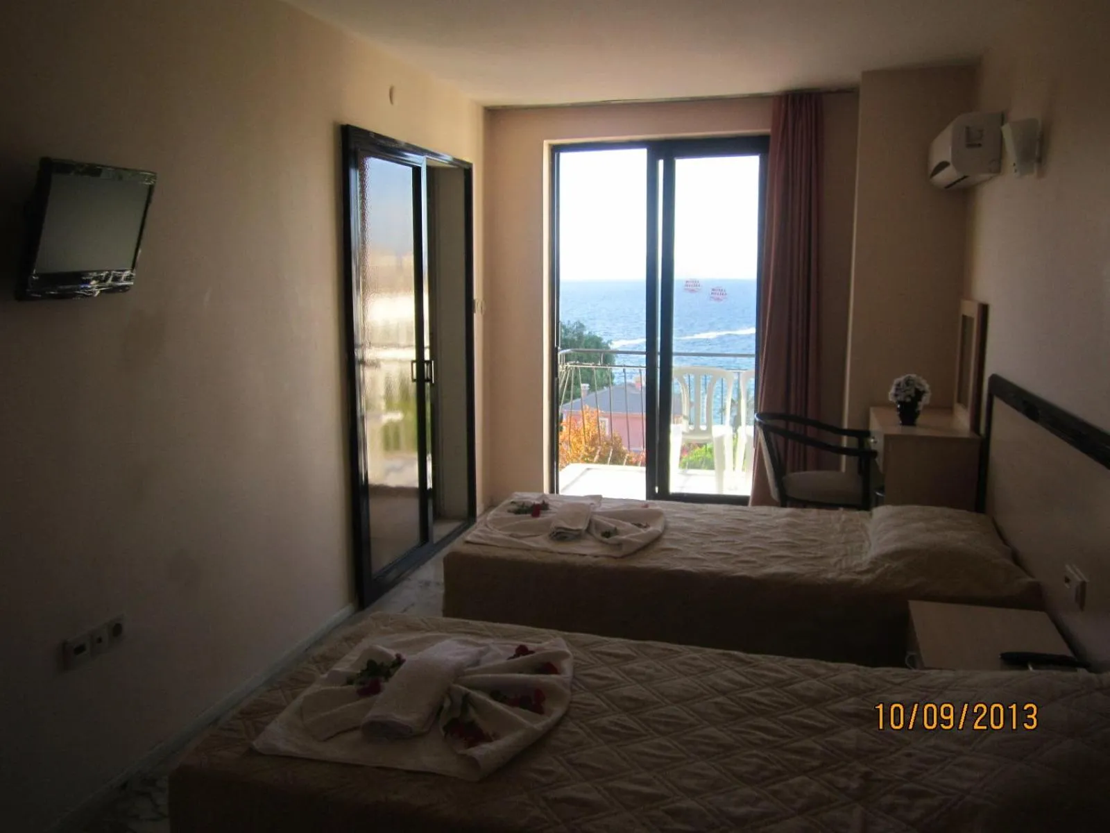 Photo of the whole room in Hotel Melike