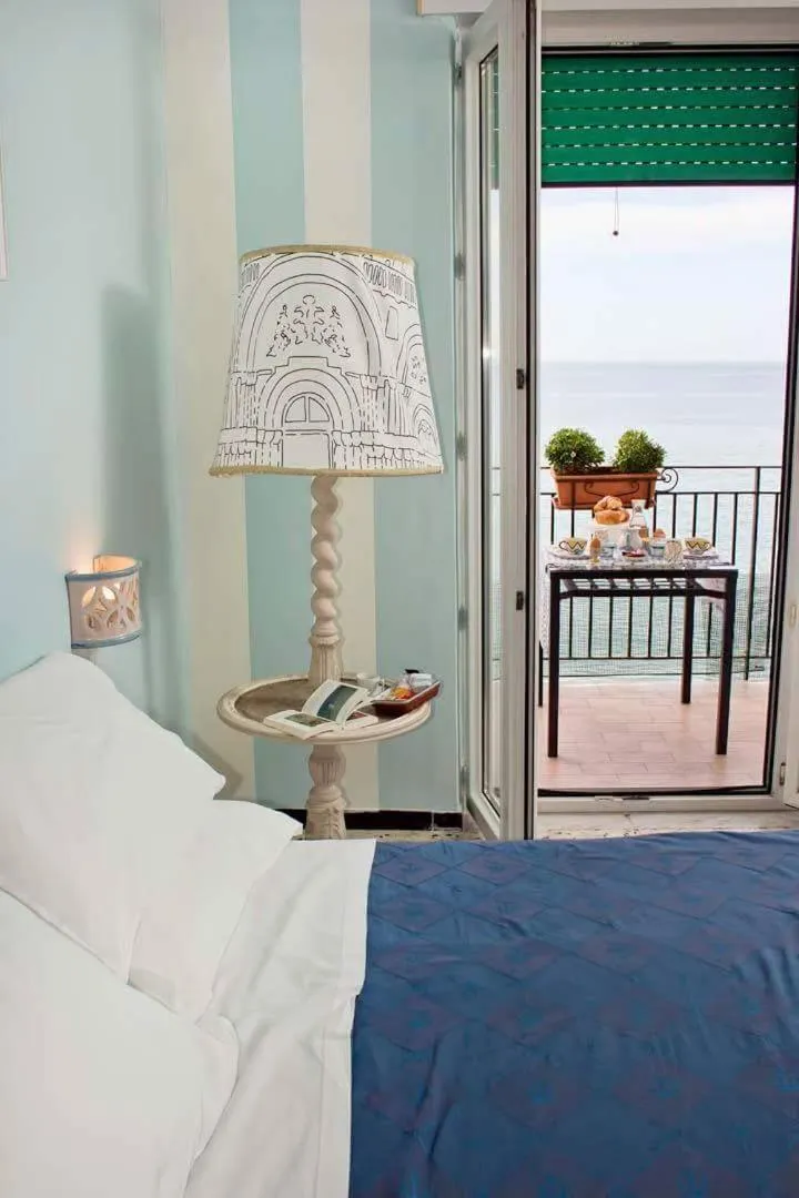 Bed in B&B Fronte Del Mare