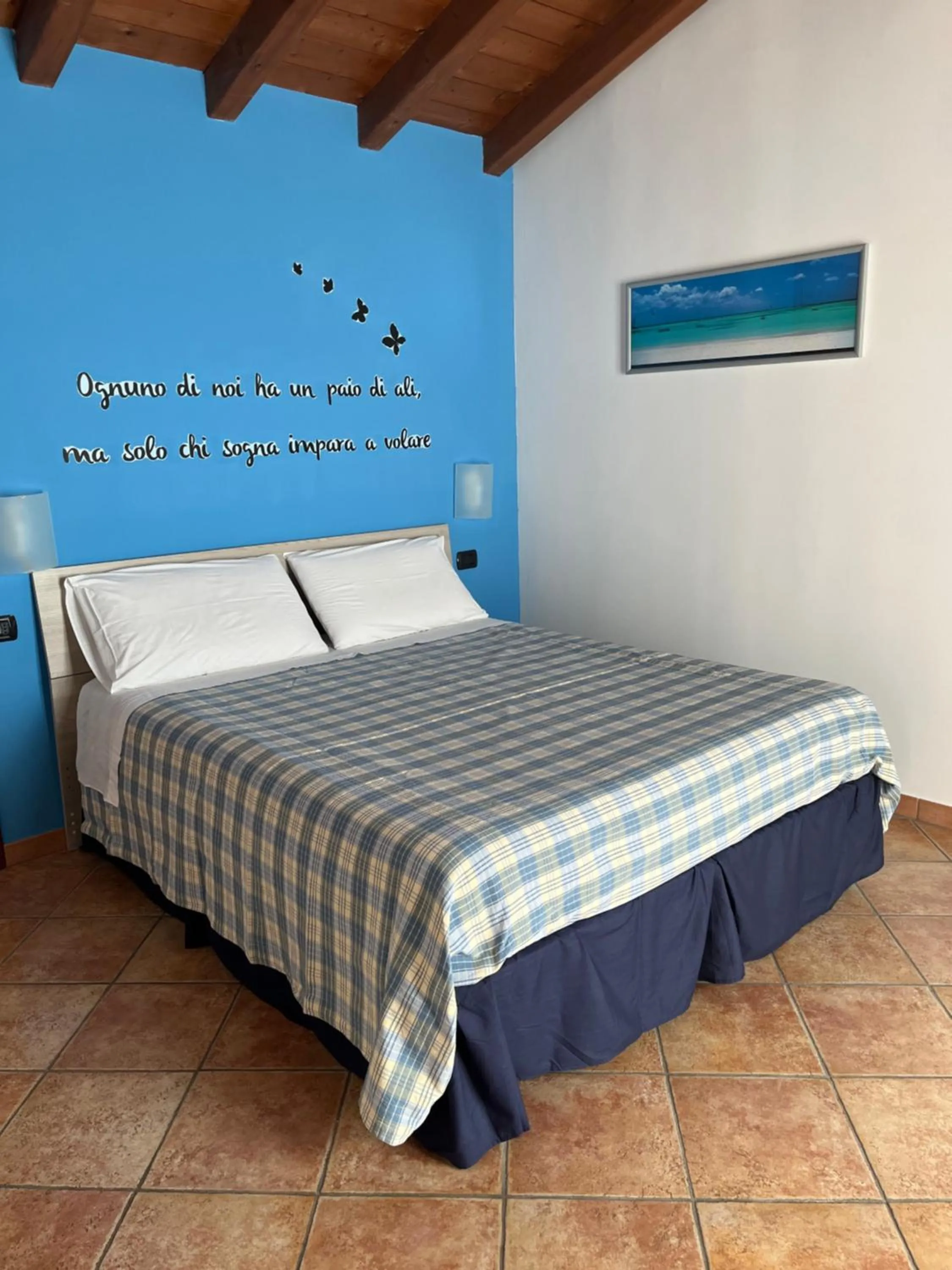 Bedroom, Bed in Color House Malpensa B&B