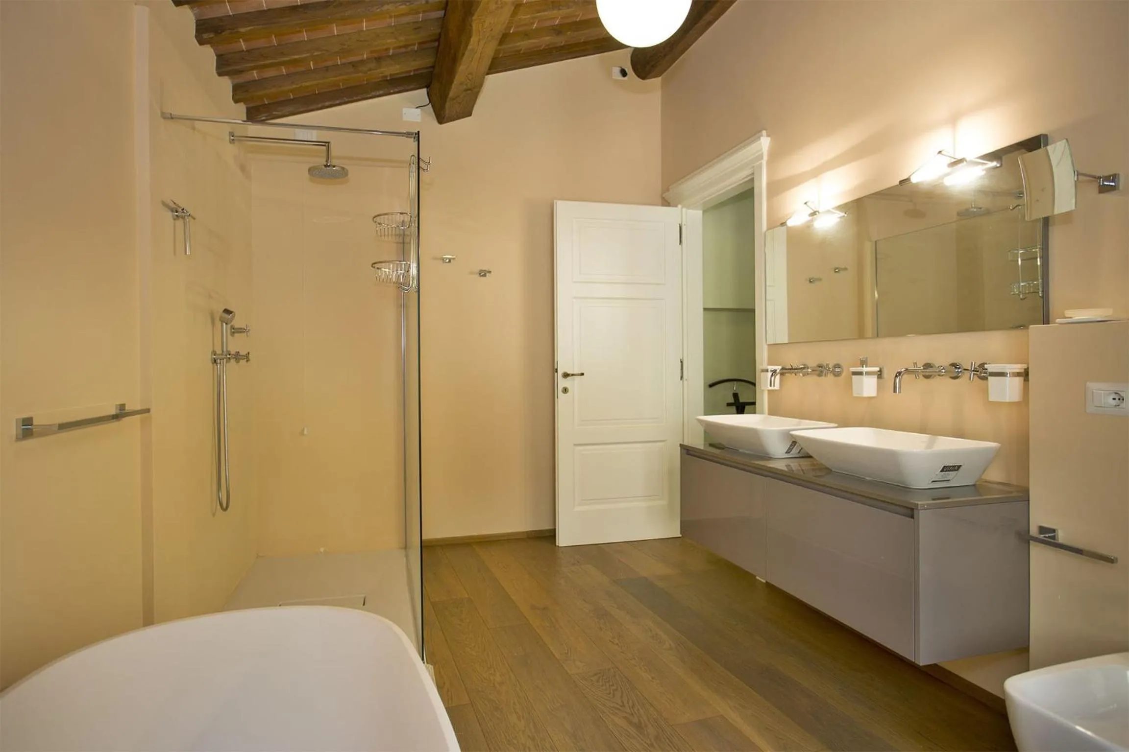 Bathroom in Santo Stefano 10 by Salogi Villas