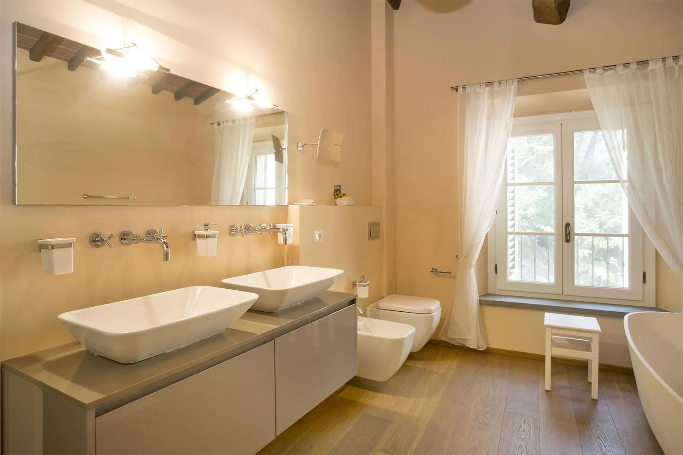 Bathroom in Santo Stefano 10 by Salogi Villas
