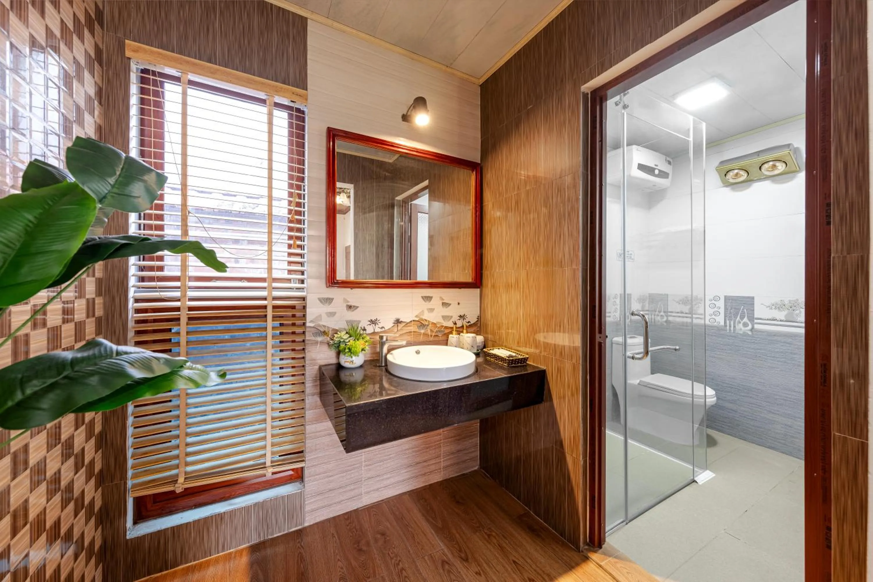 Toilet in Tam Coc Friends Bungalow Ninh Bình