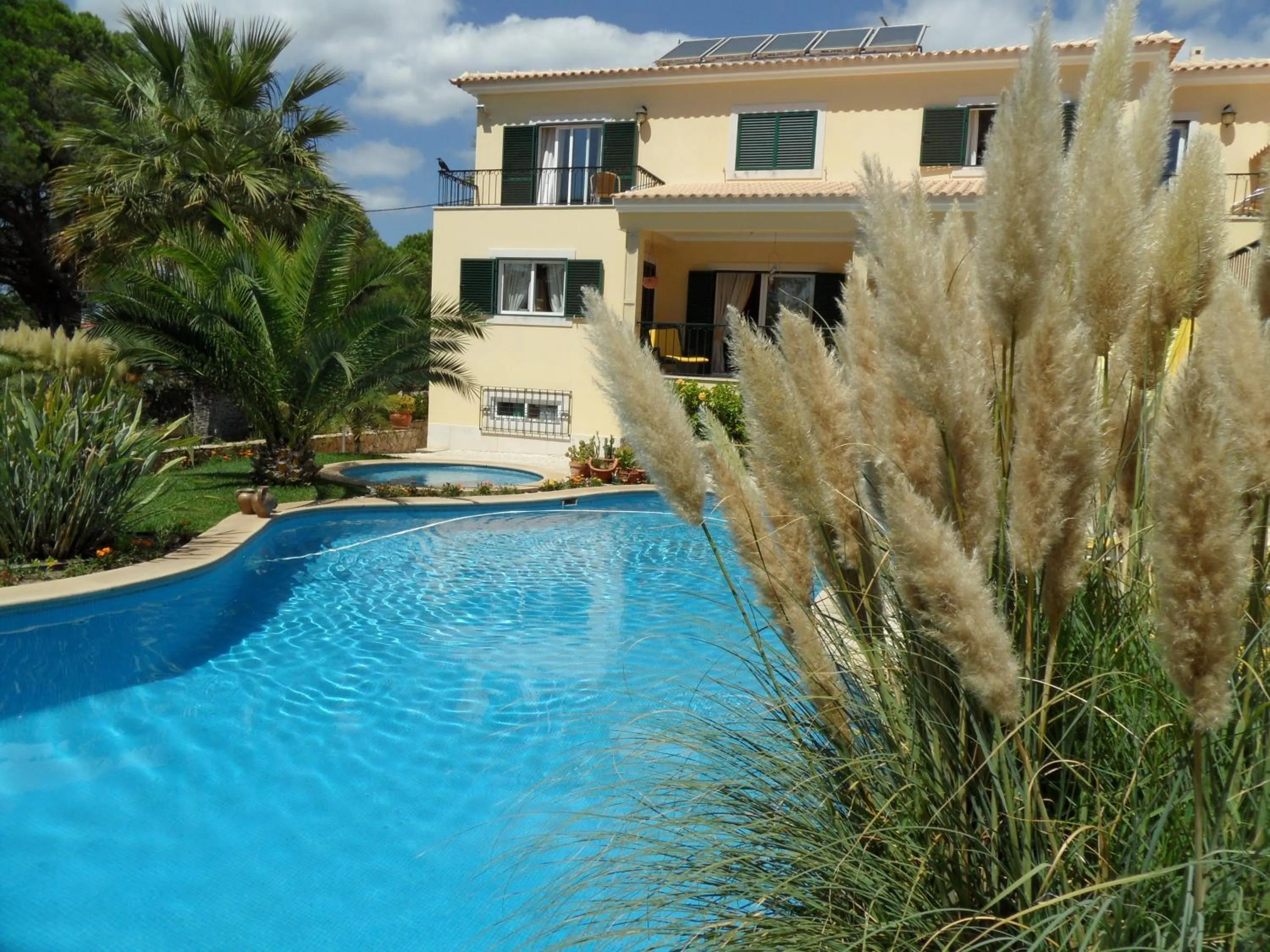 Property building in Vila De Sol