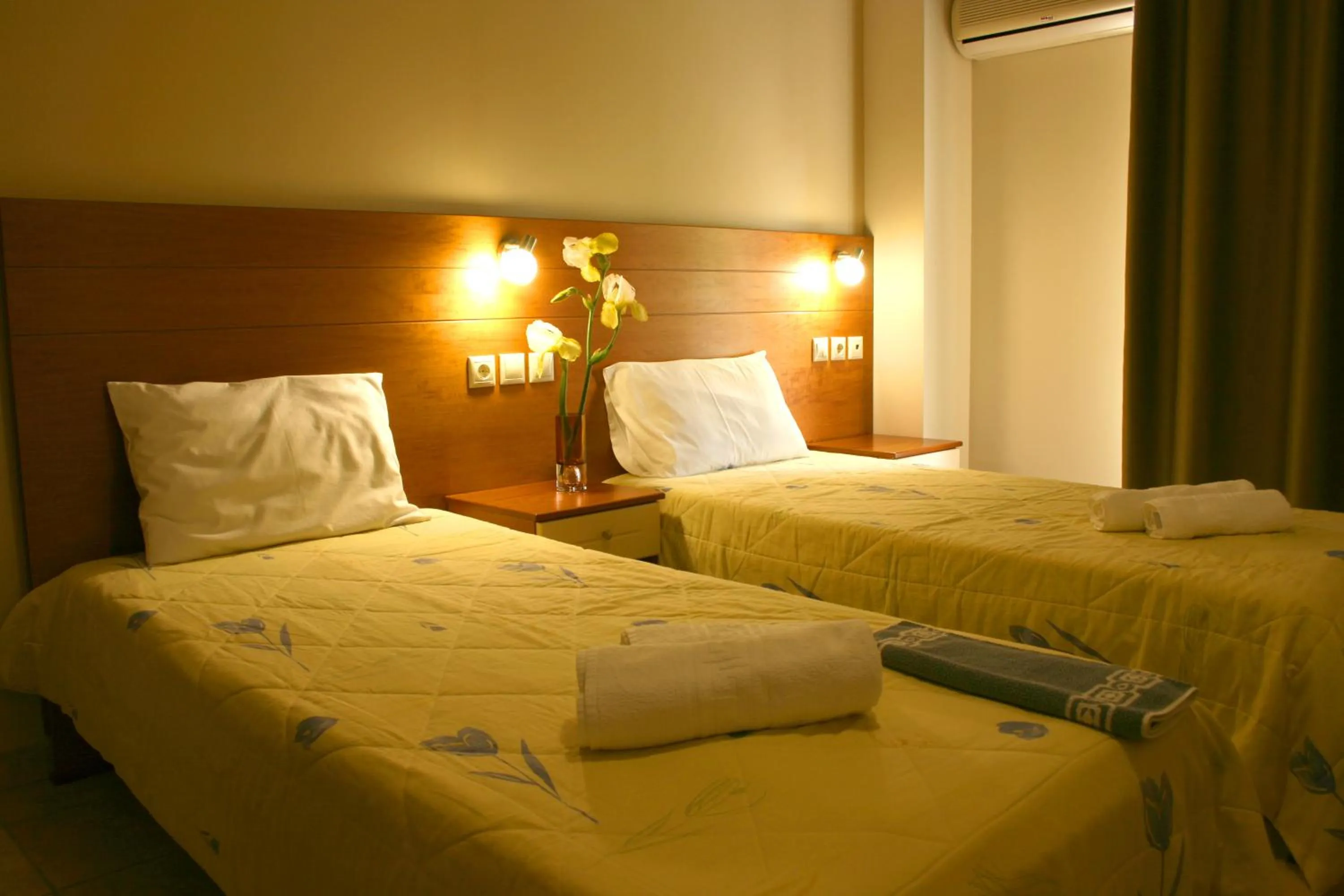 Photo of the whole room, Bed in Rea Hotel