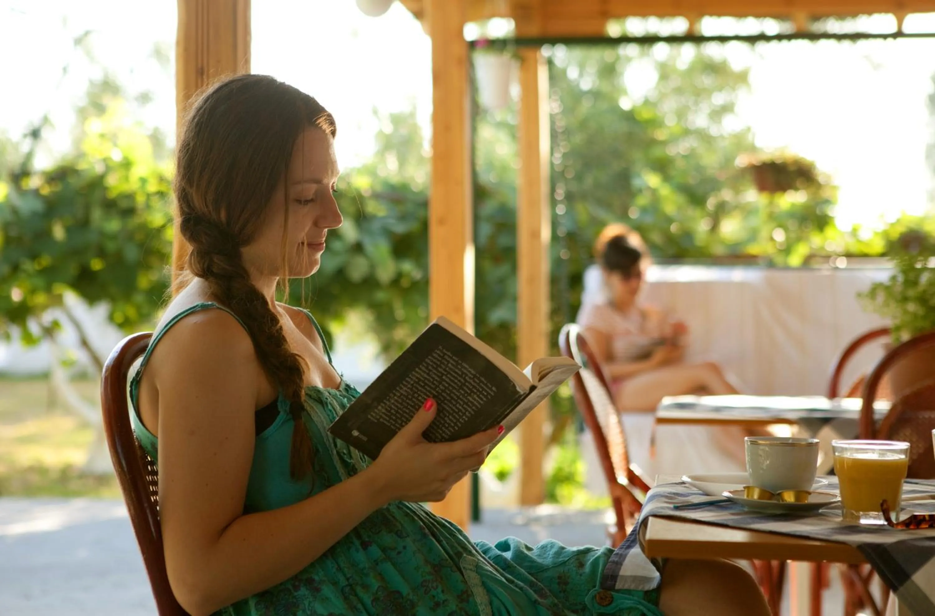 Library in Haus Risos Next Generation