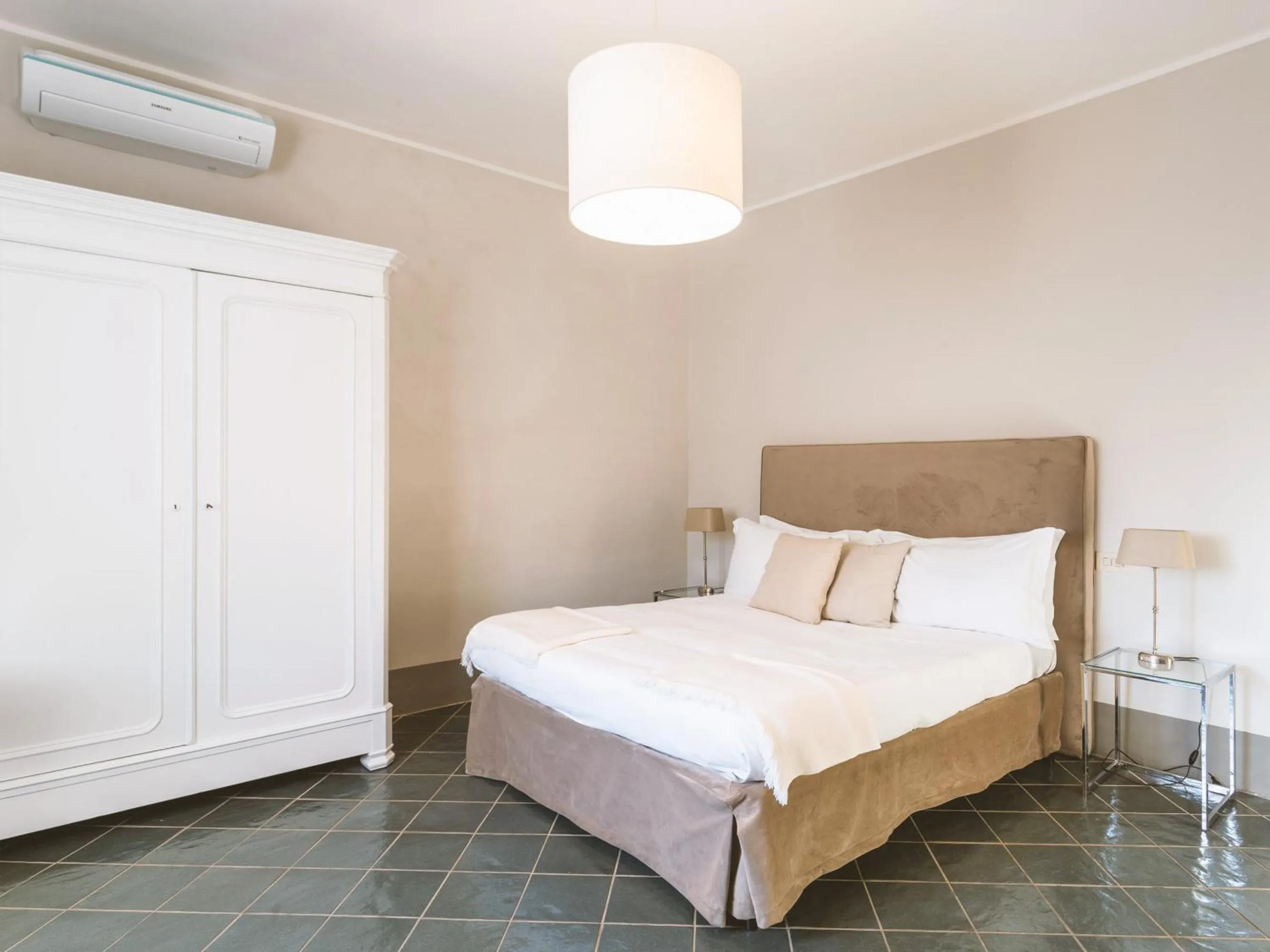 Bedroom, Bed in Villa Borgovecchio B&B