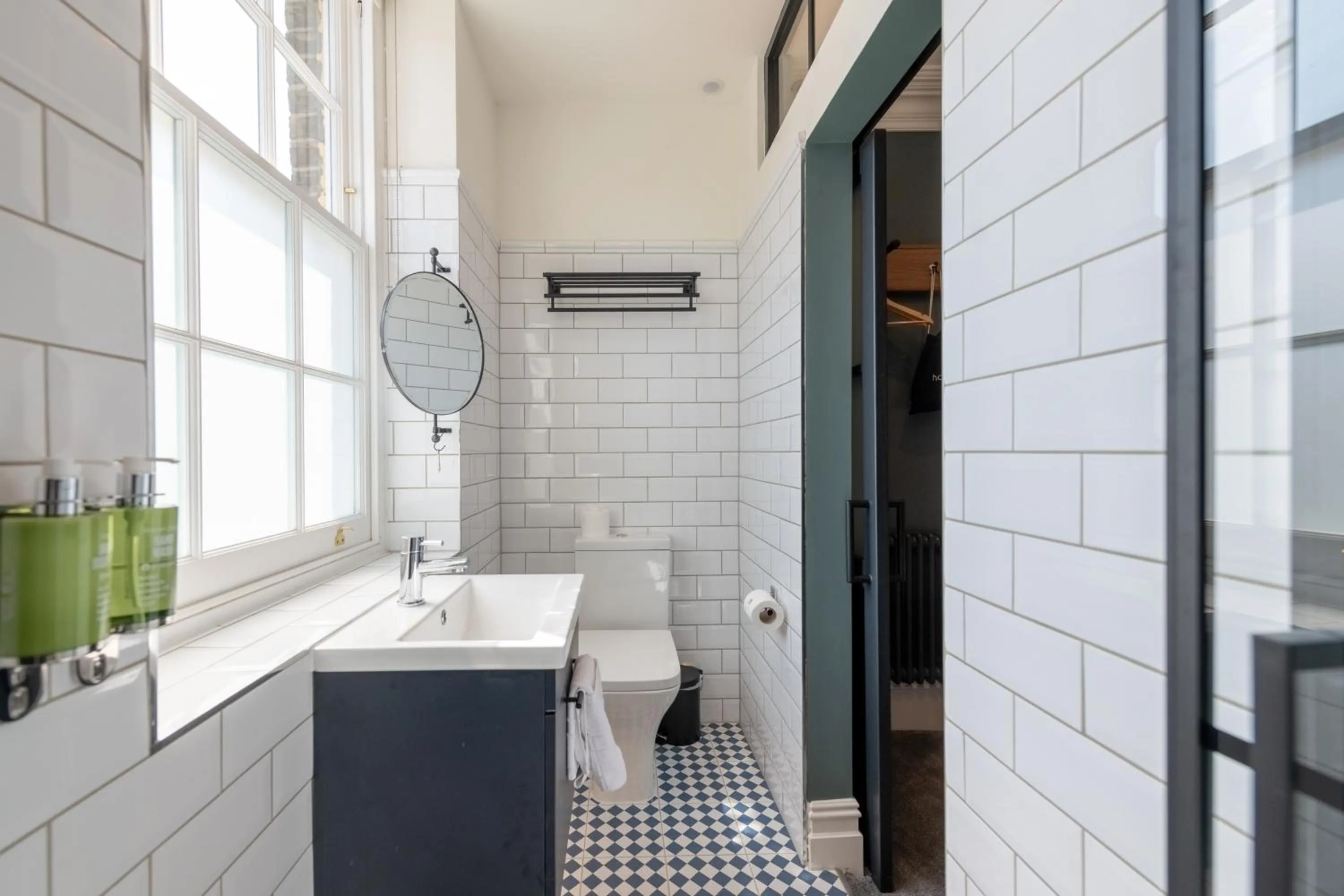 The Crown Pub & Guesthouse