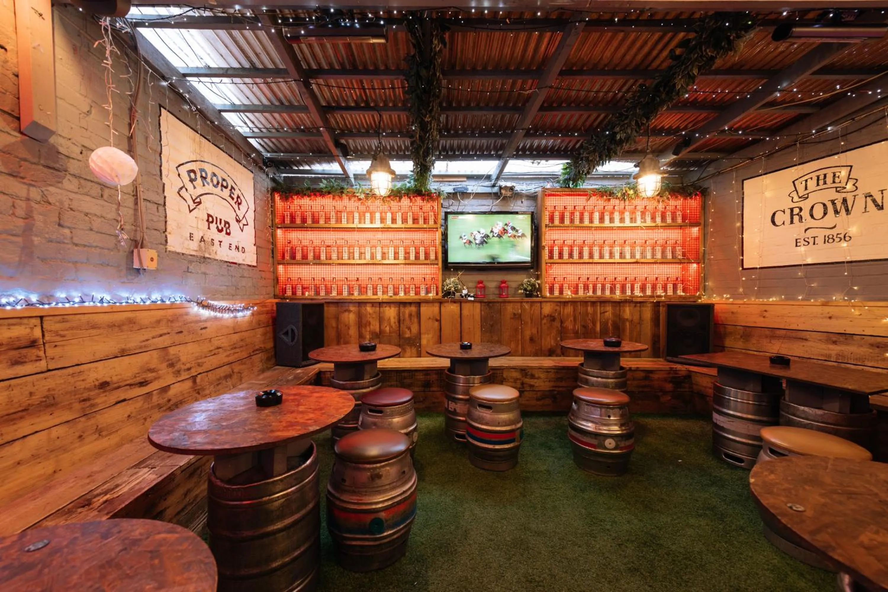 The Crown Pub & Guesthouse