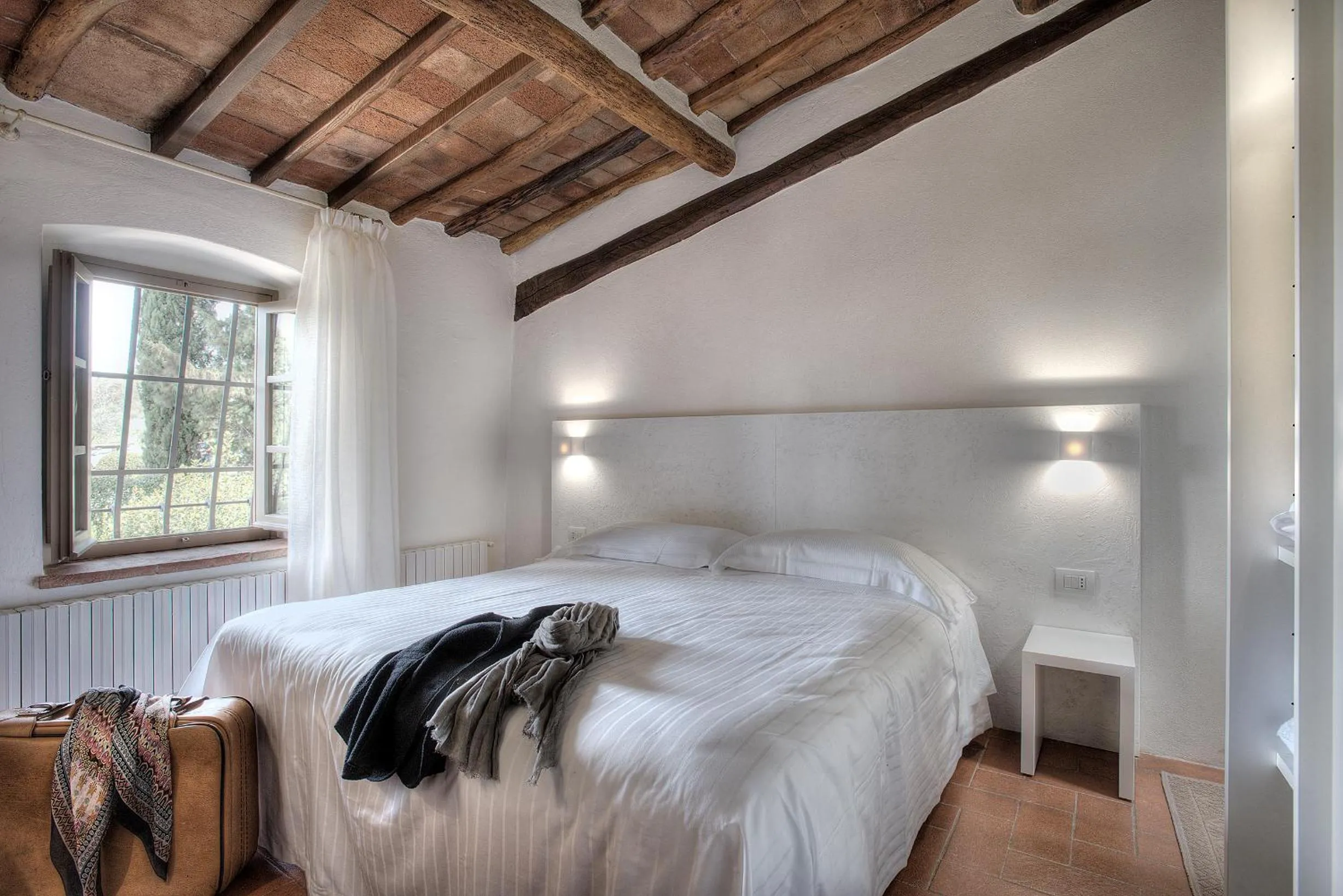 Bedroom, Bed in Salvadonica