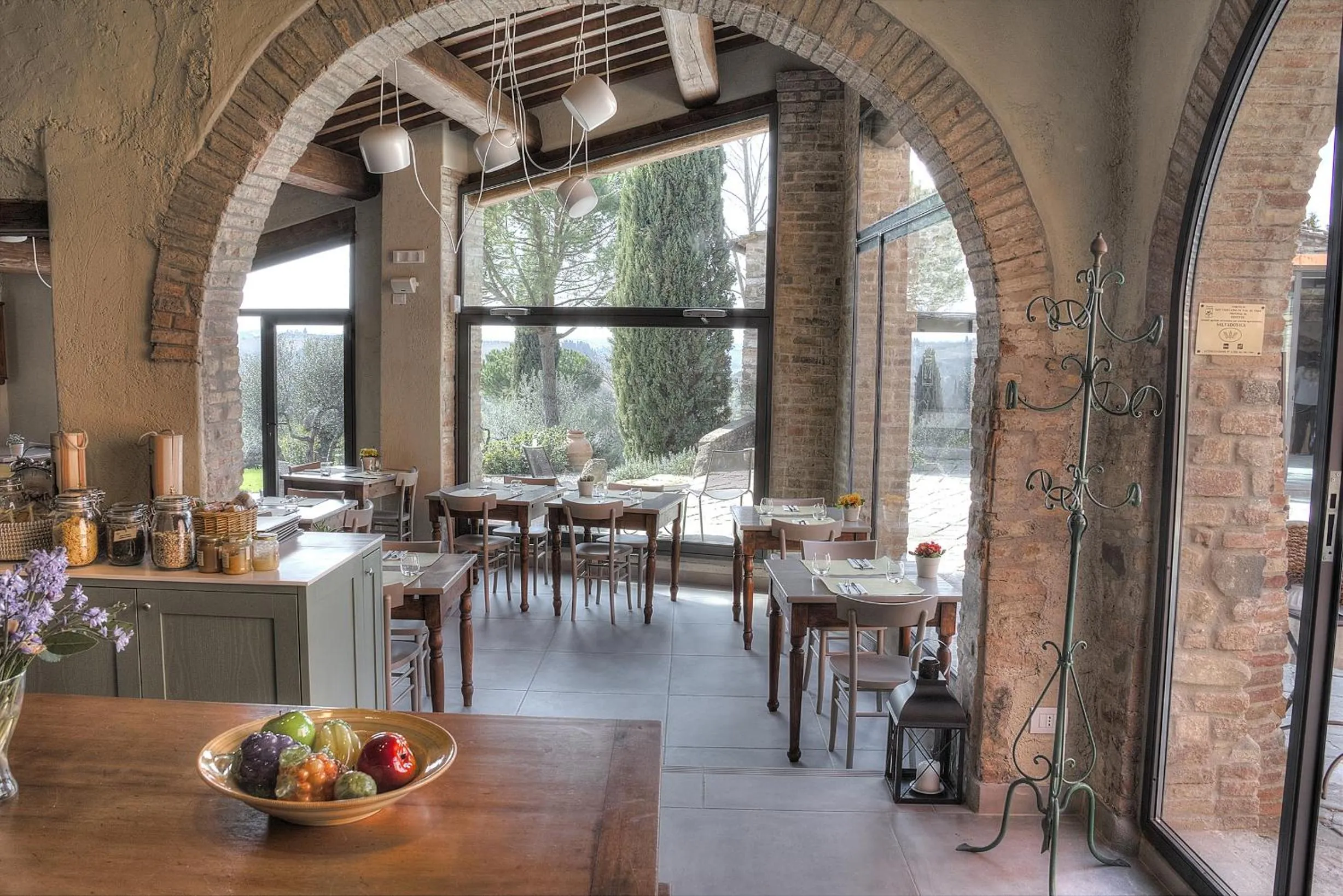 Restaurant/places to eat in Salvadonica