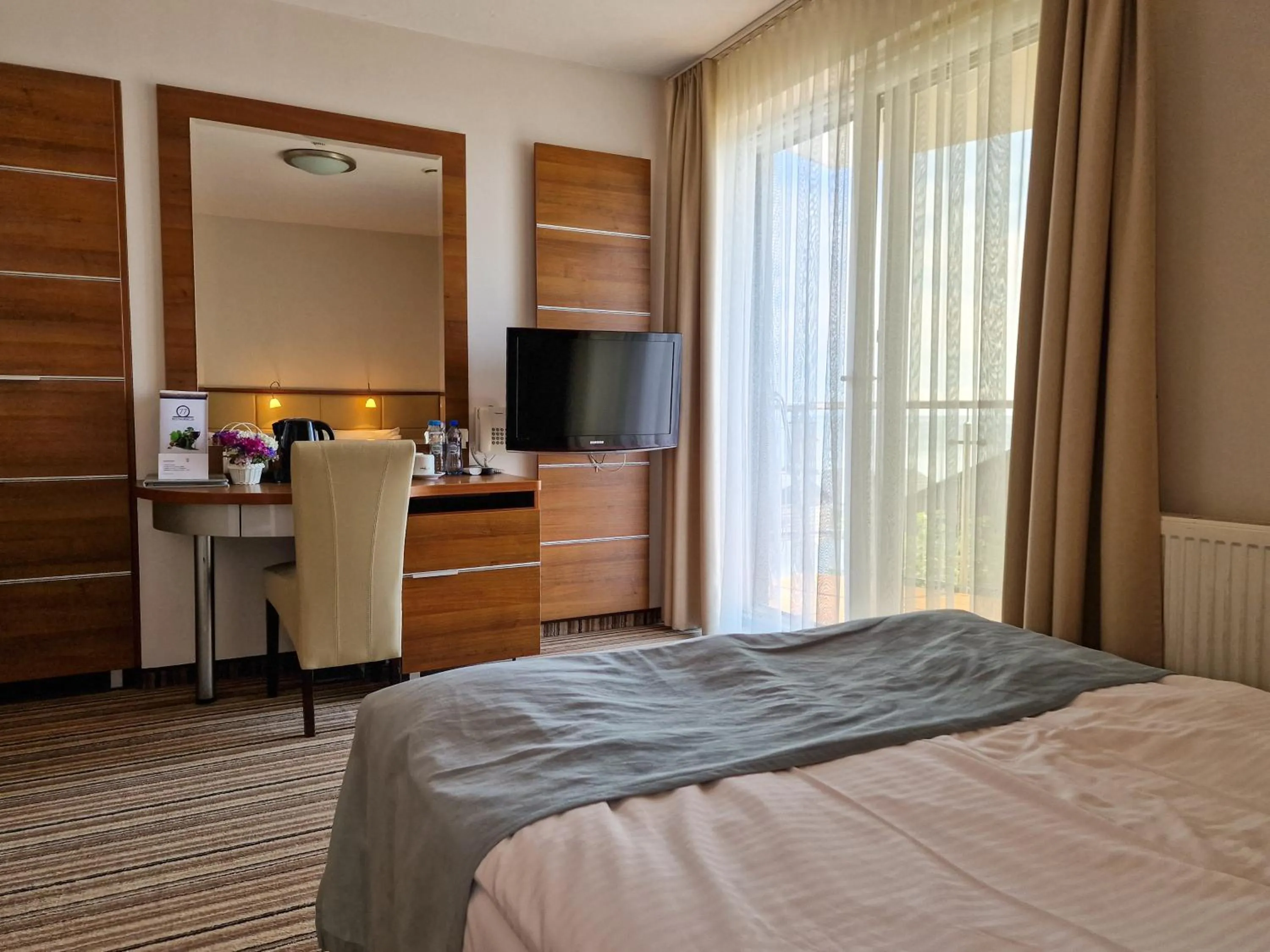 Bed in Hotel 77 Restauracja Spa
