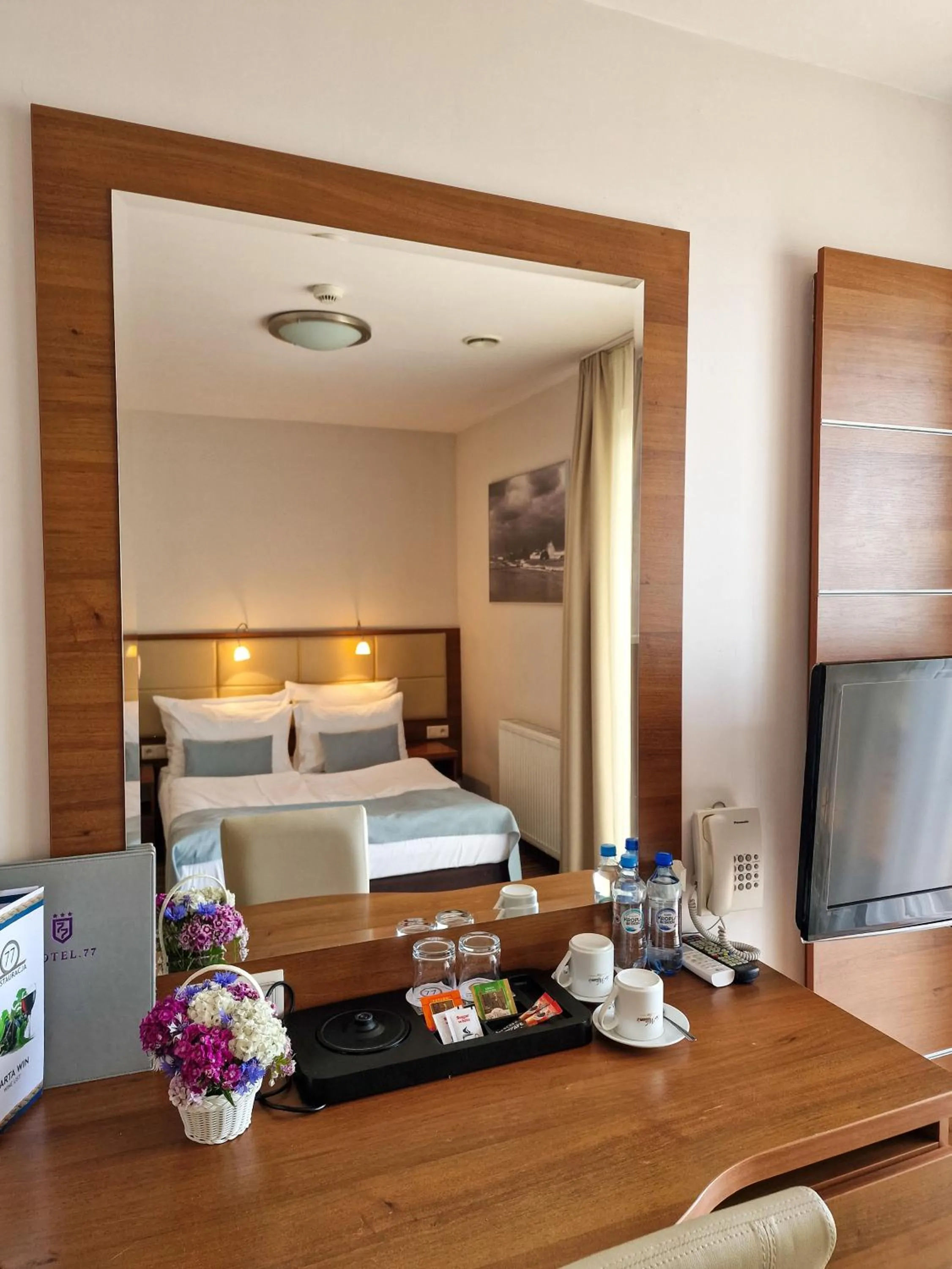 Photo of the whole room, Bed in Hotel 77 Restauracja Spa
