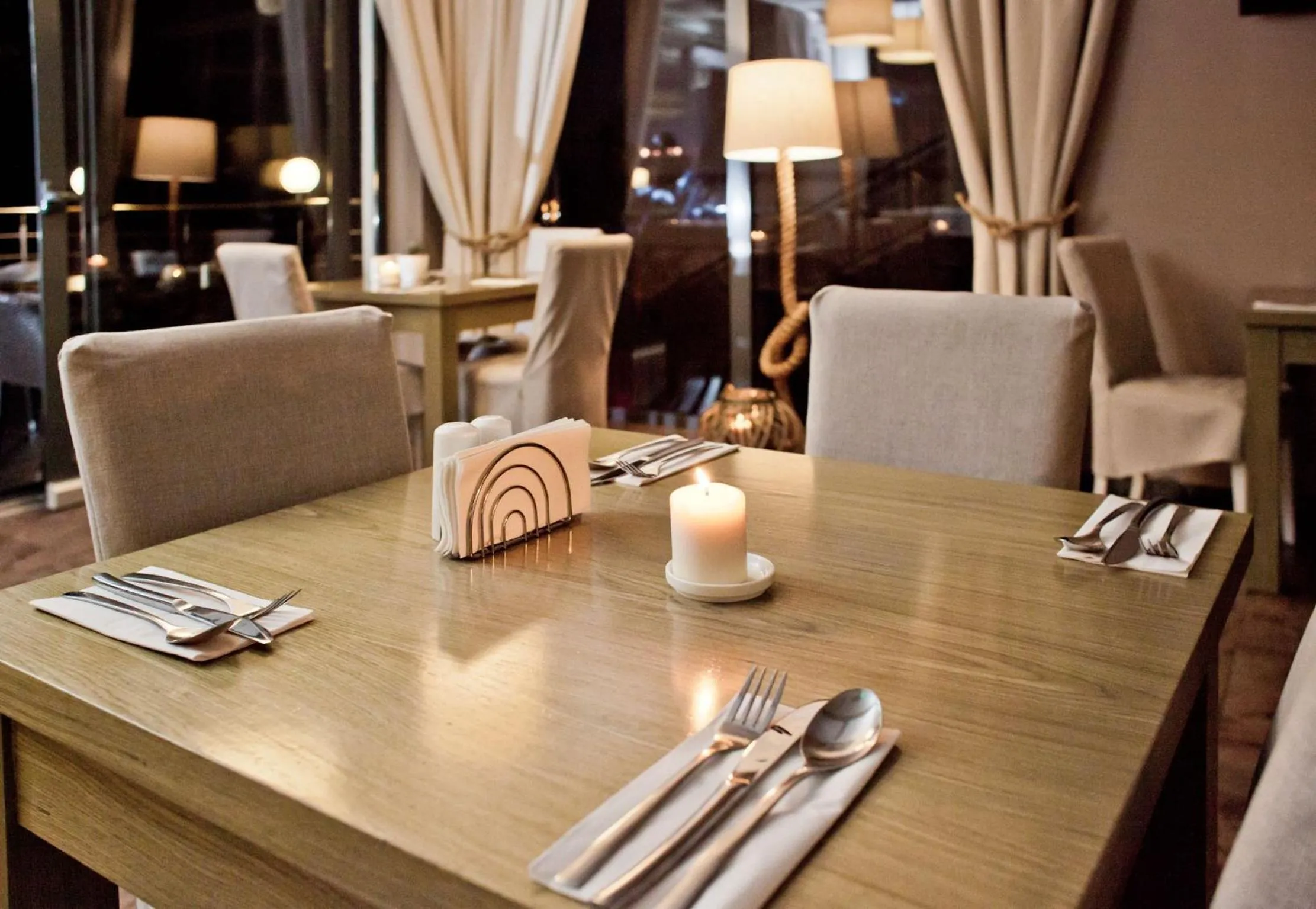 Restaurant/places to eat in Hotel 77 Restauracja Spa