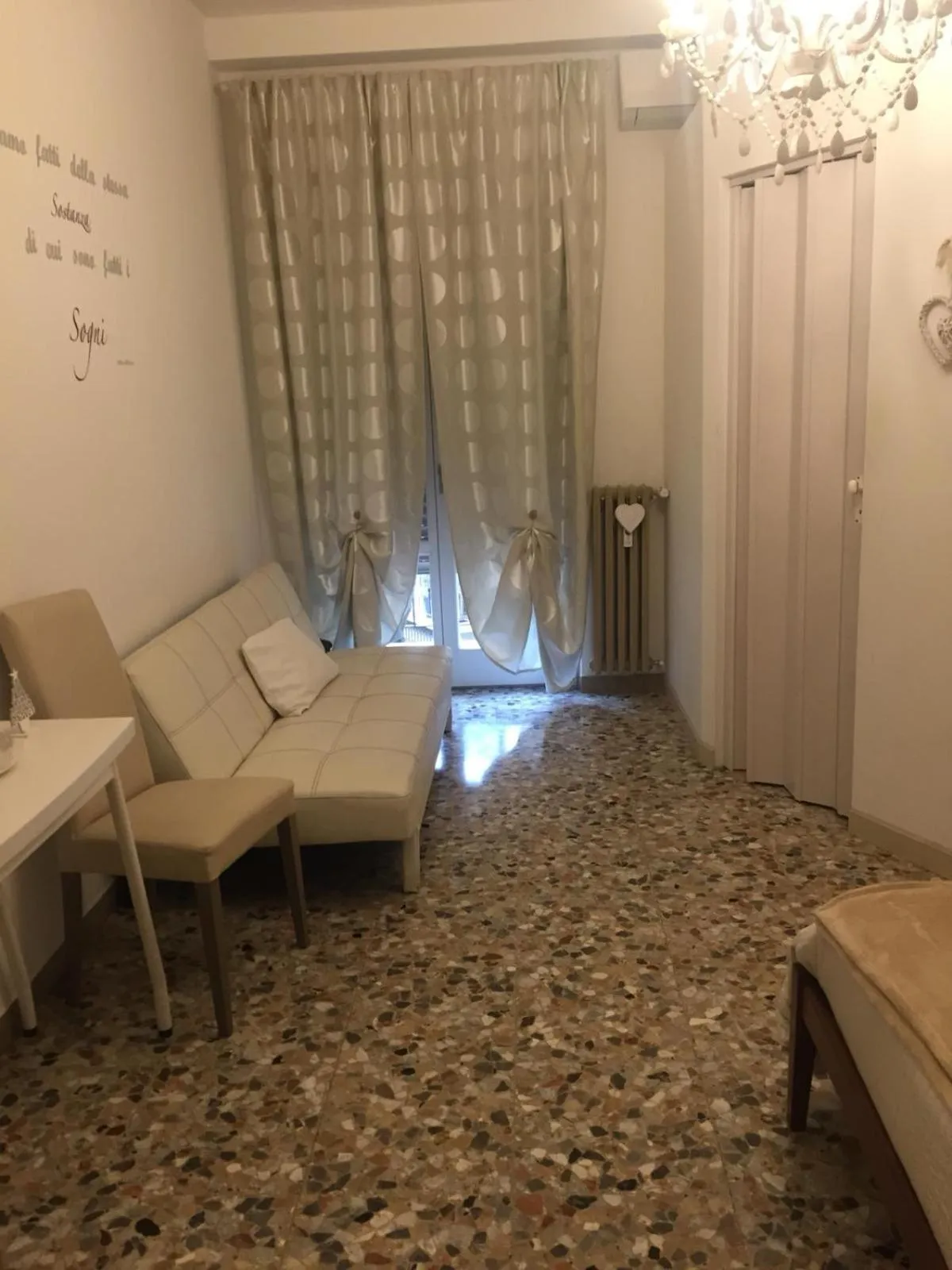 Photo of the whole room in Casa Isabella