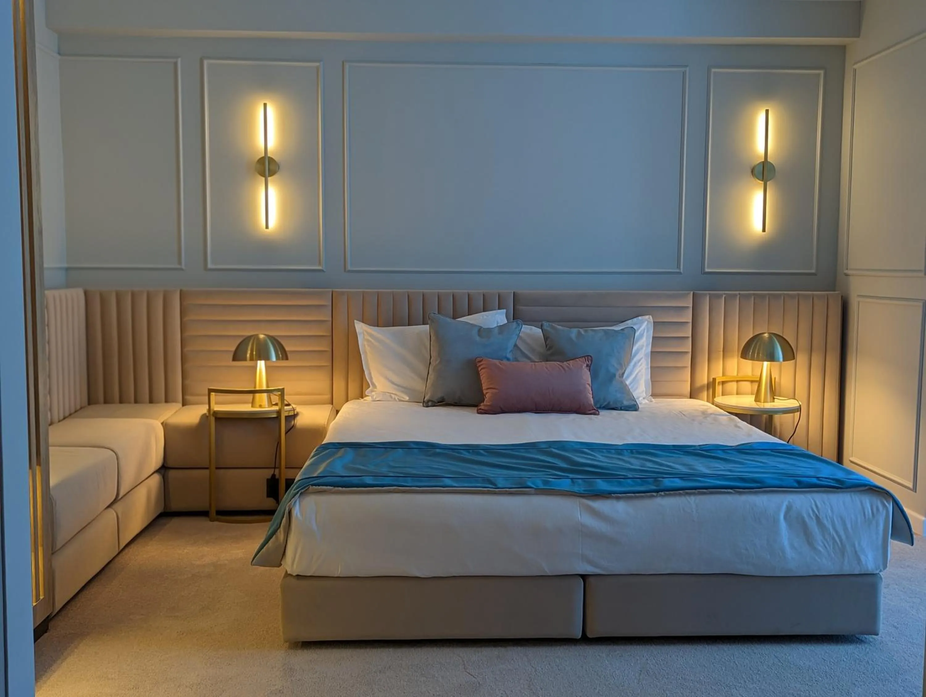 Bed in Bavaria Blu Hotel and Conference Centre