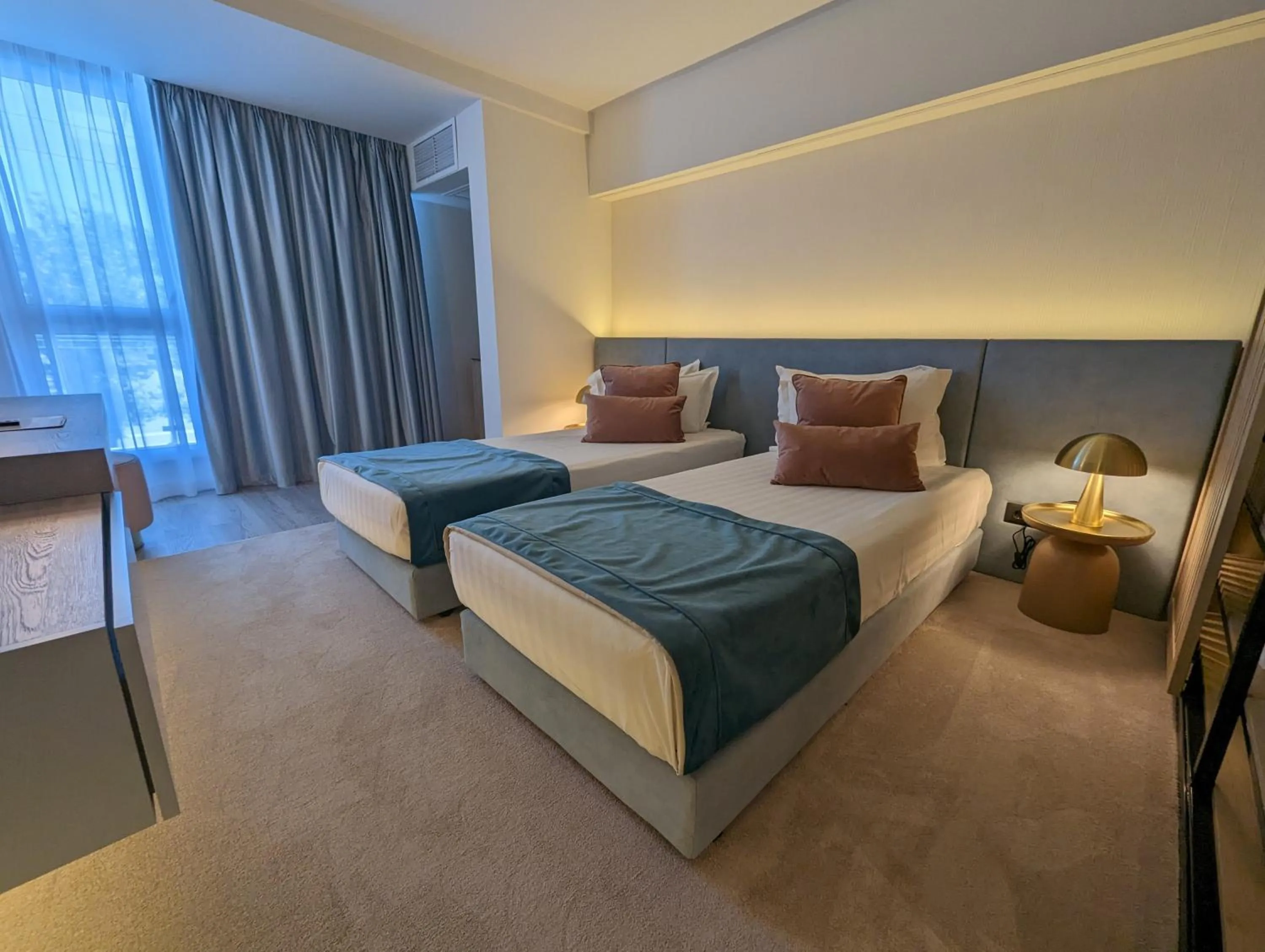 Bed in Bavaria Blu Hotel and Conference Centre