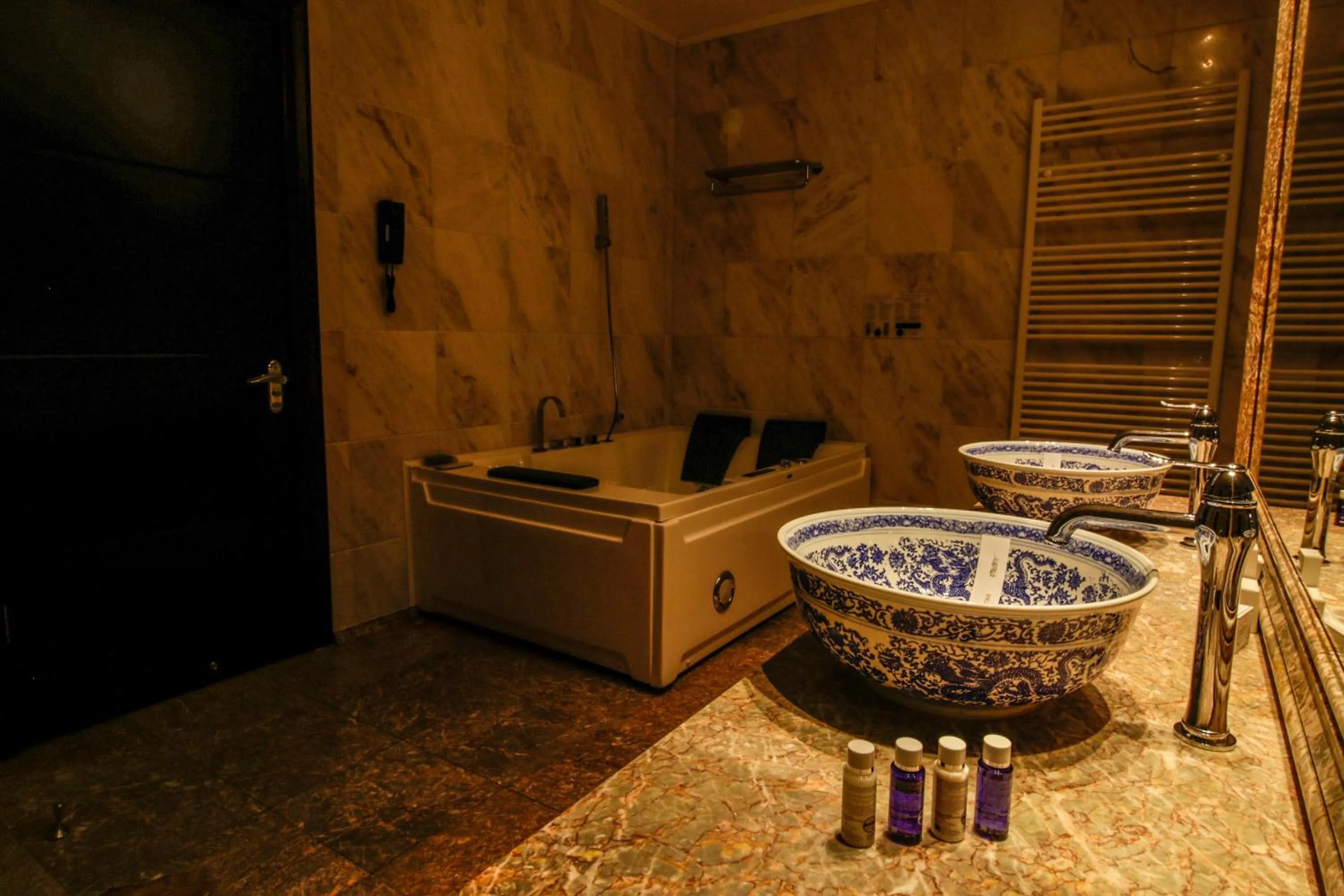 Bavaria Blu Hotel and Conference Centre