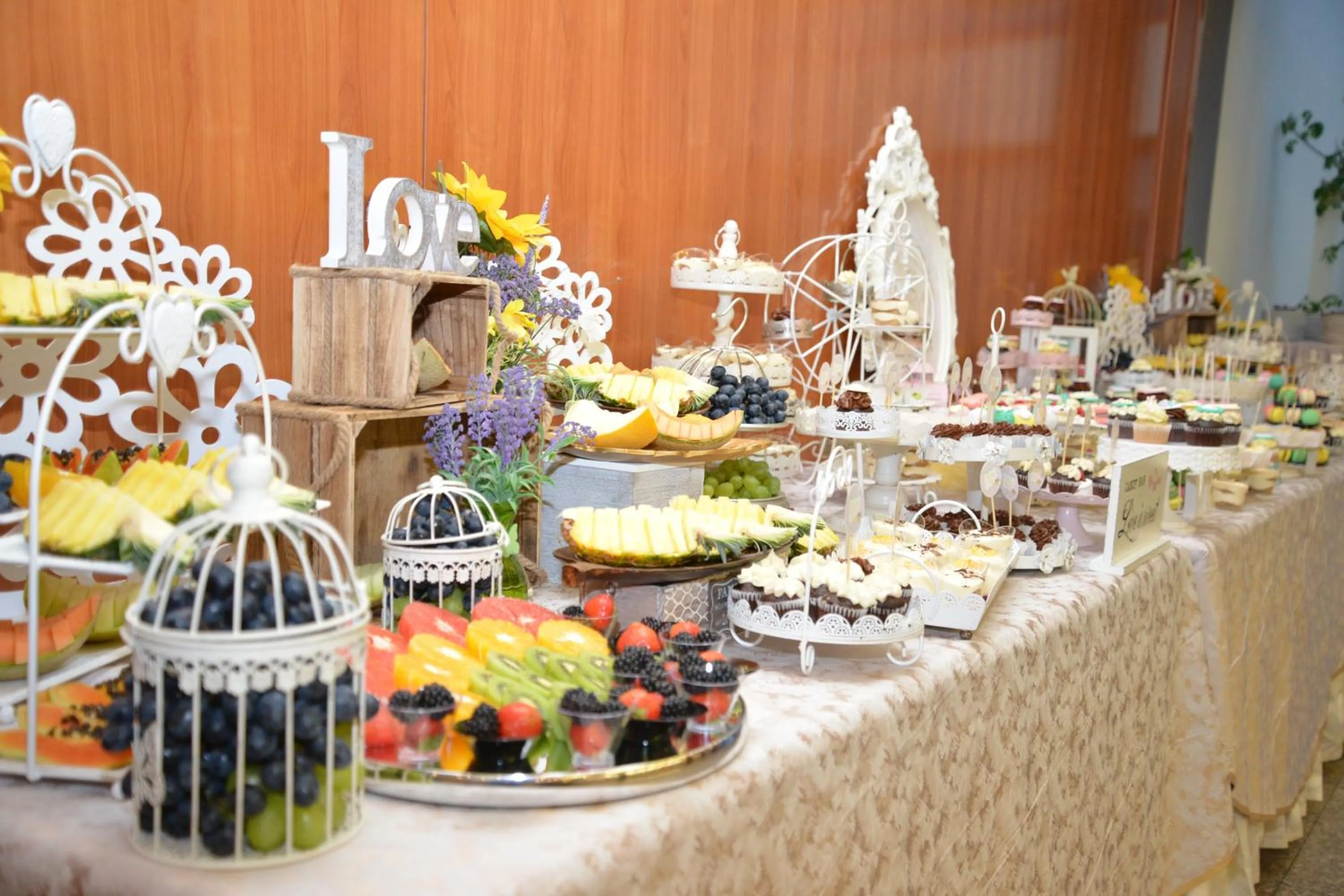 Restaurant/places to eat in Bavaria Blu Hotel and Conference Centre