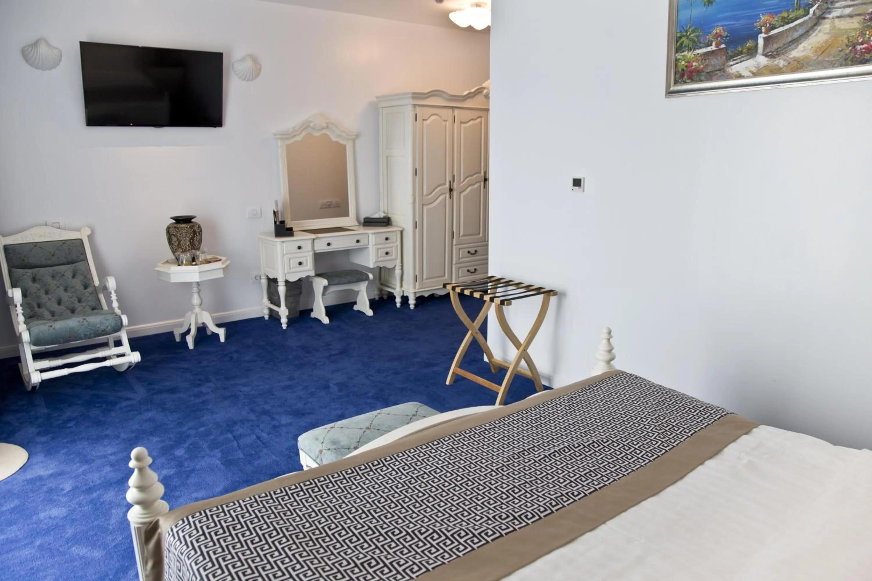 Seating area, Bed in Bavaria Blu Hotel and Conference Centre