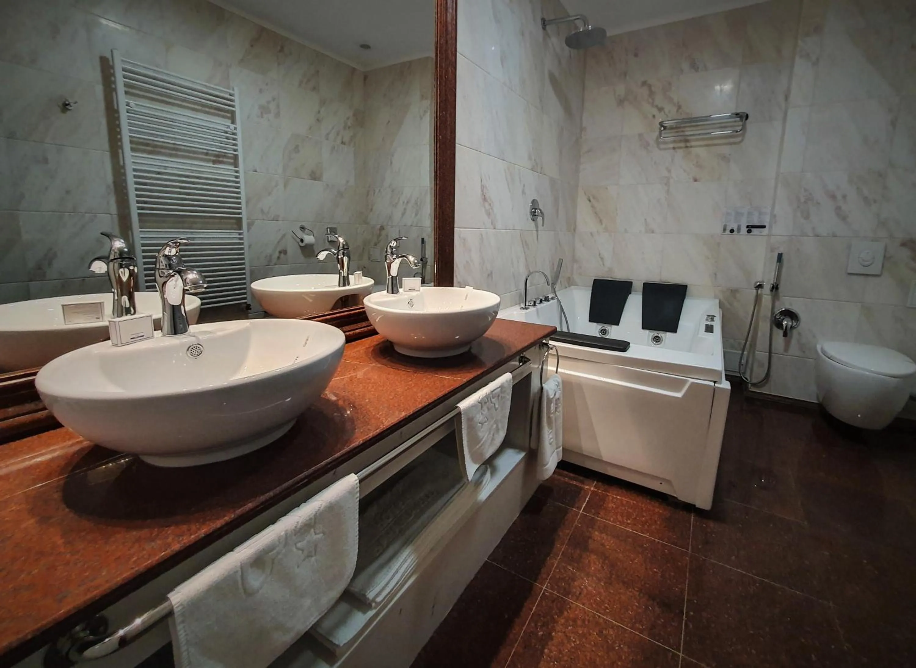 Bavaria Blu Hotel and Conference Centre