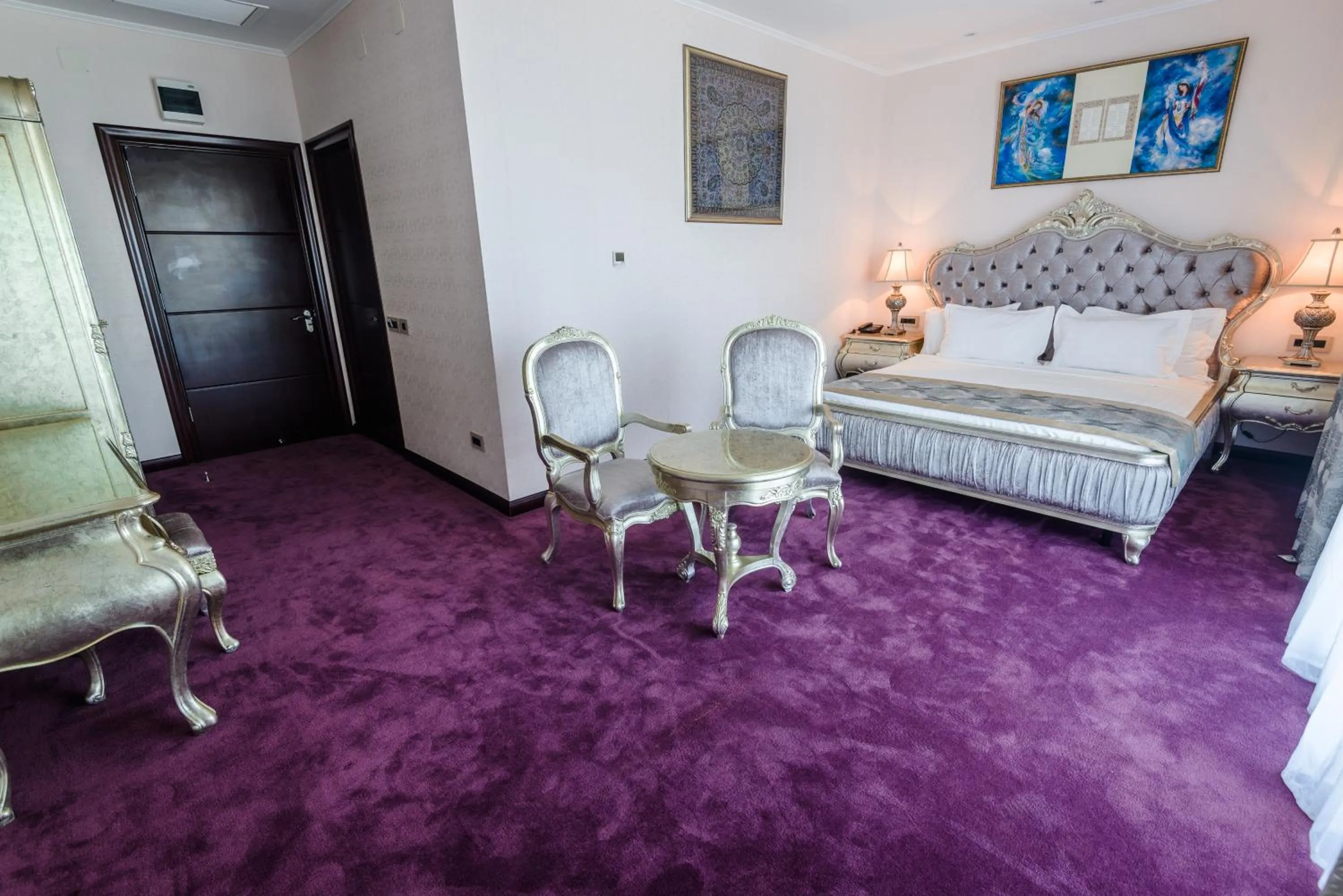 Photo of the whole room, Bed in Bavaria Blu Hotel and Conference Centre