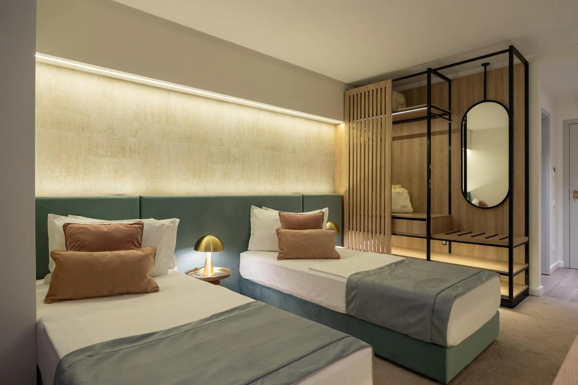 Bed in Bavaria Blu Hotel and Conference Centre