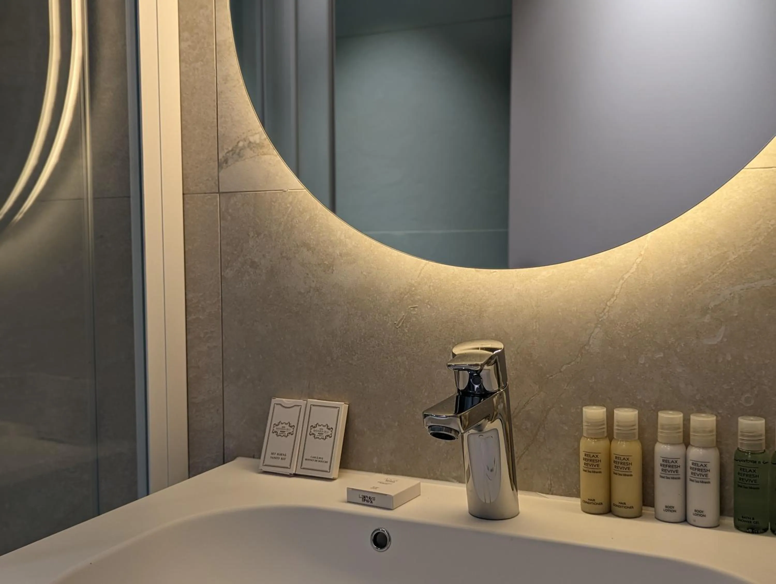 Bavaria Blu Hotel and Conference Centre