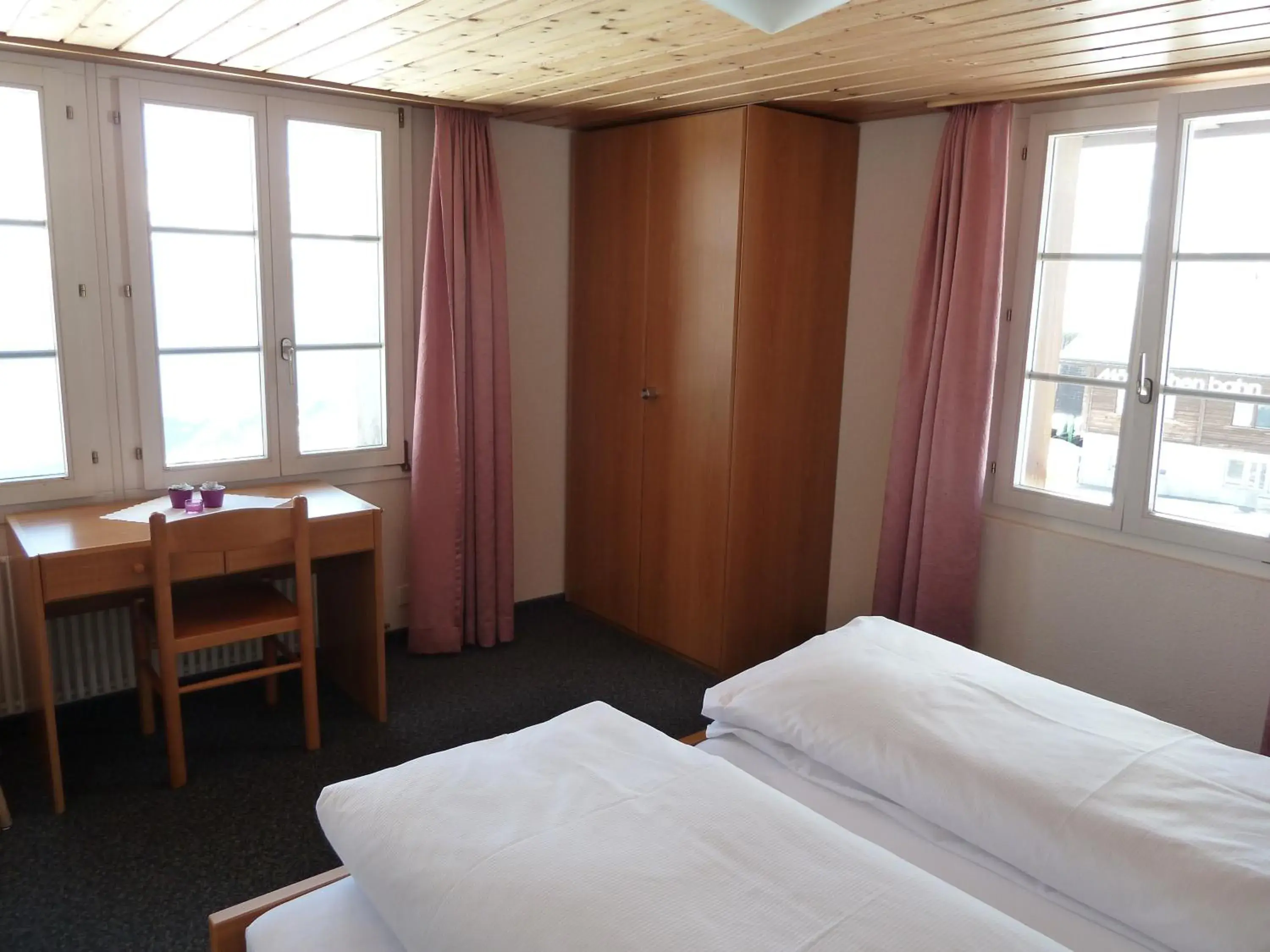 Double Room - single occupancy in Berghaus Männlichen Double Room - single occupancy in Berghaus Männlichen