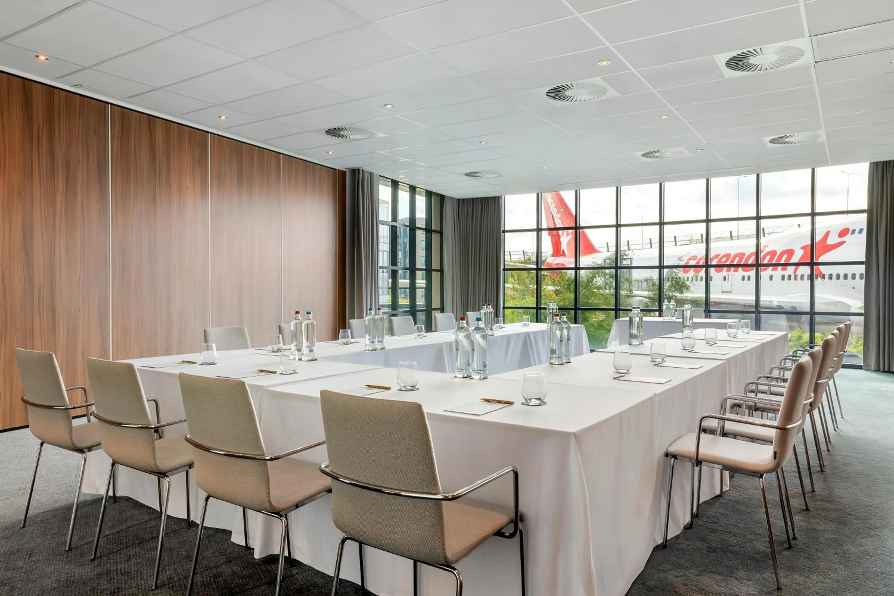 Business facilities in Corendon Urban Amsterdam Schiphol Airport Hotel
