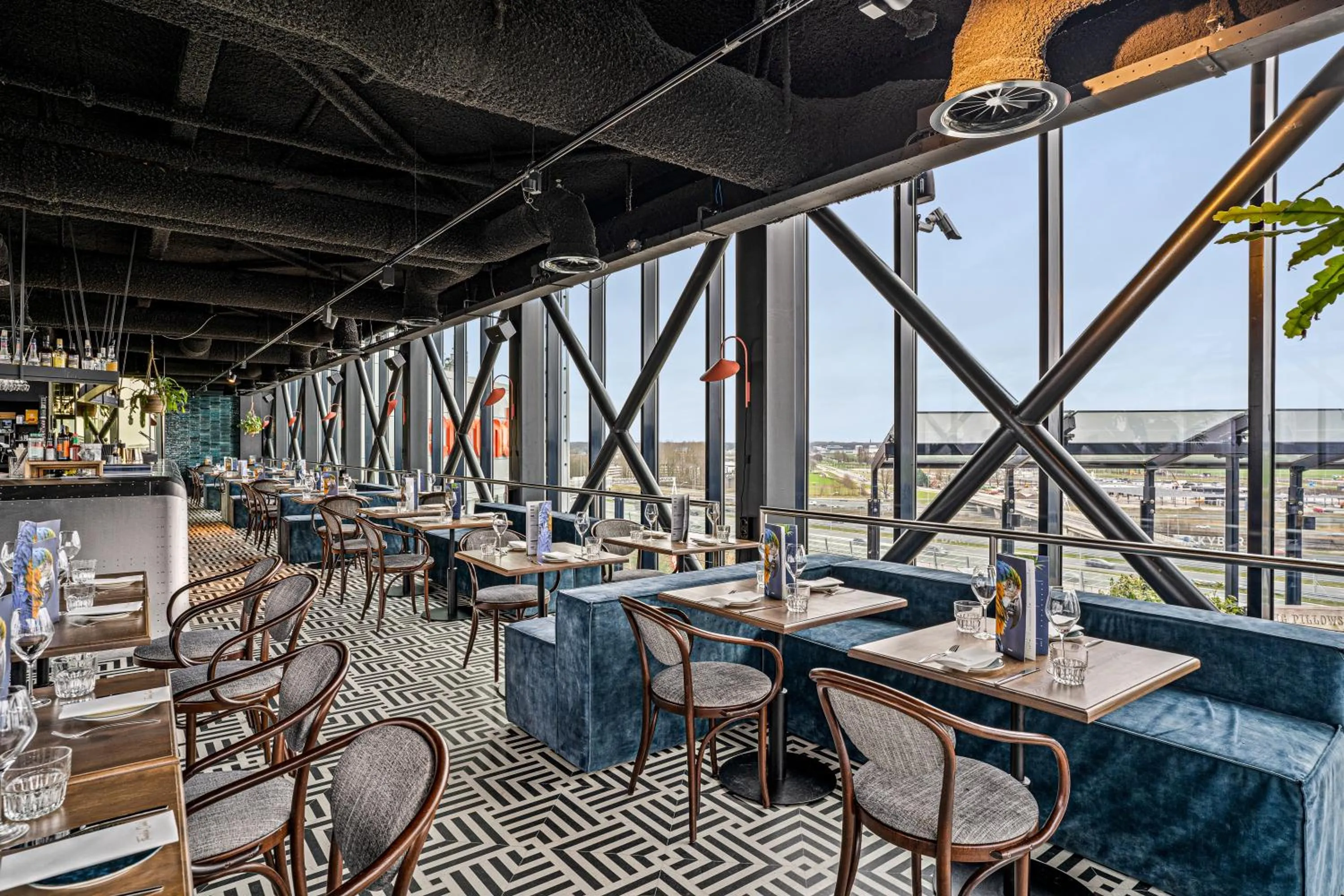 Lounge or bar in Corendon Urban Amsterdam Schiphol Airport Hotel