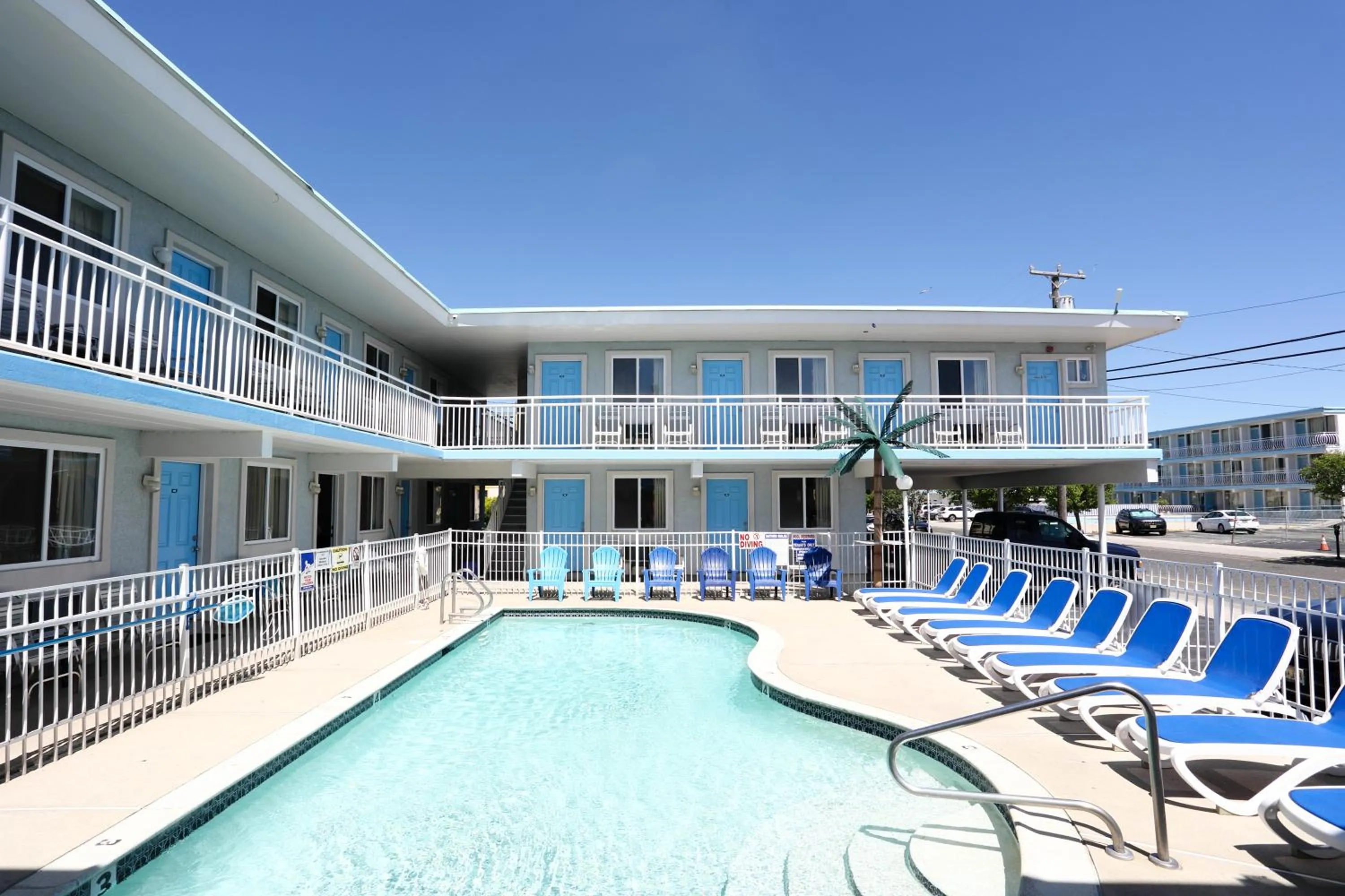 Swimming pool in Stardust Motel