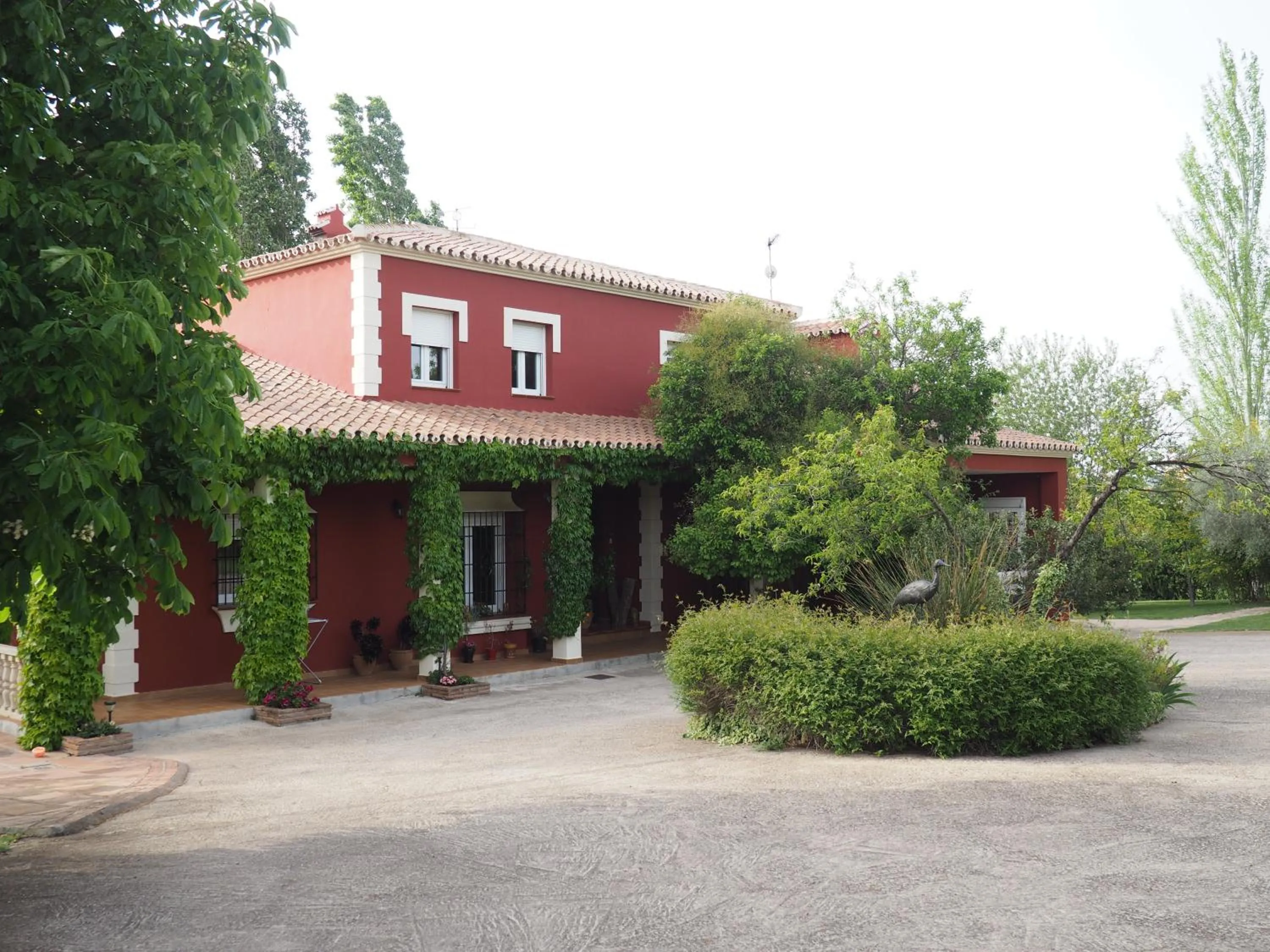 Property building in Los Picachos 10