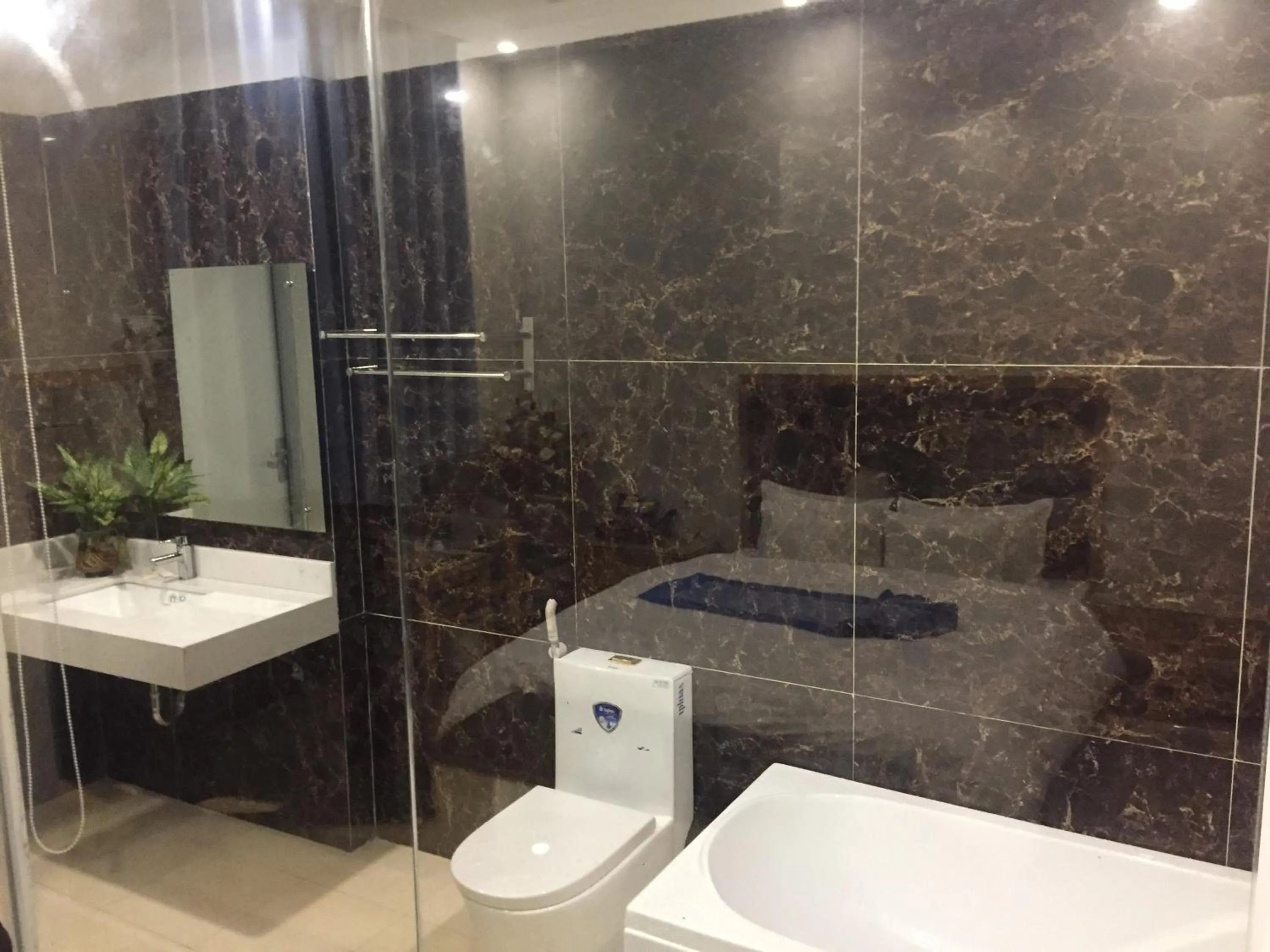 Bathroom in Hotel Royal