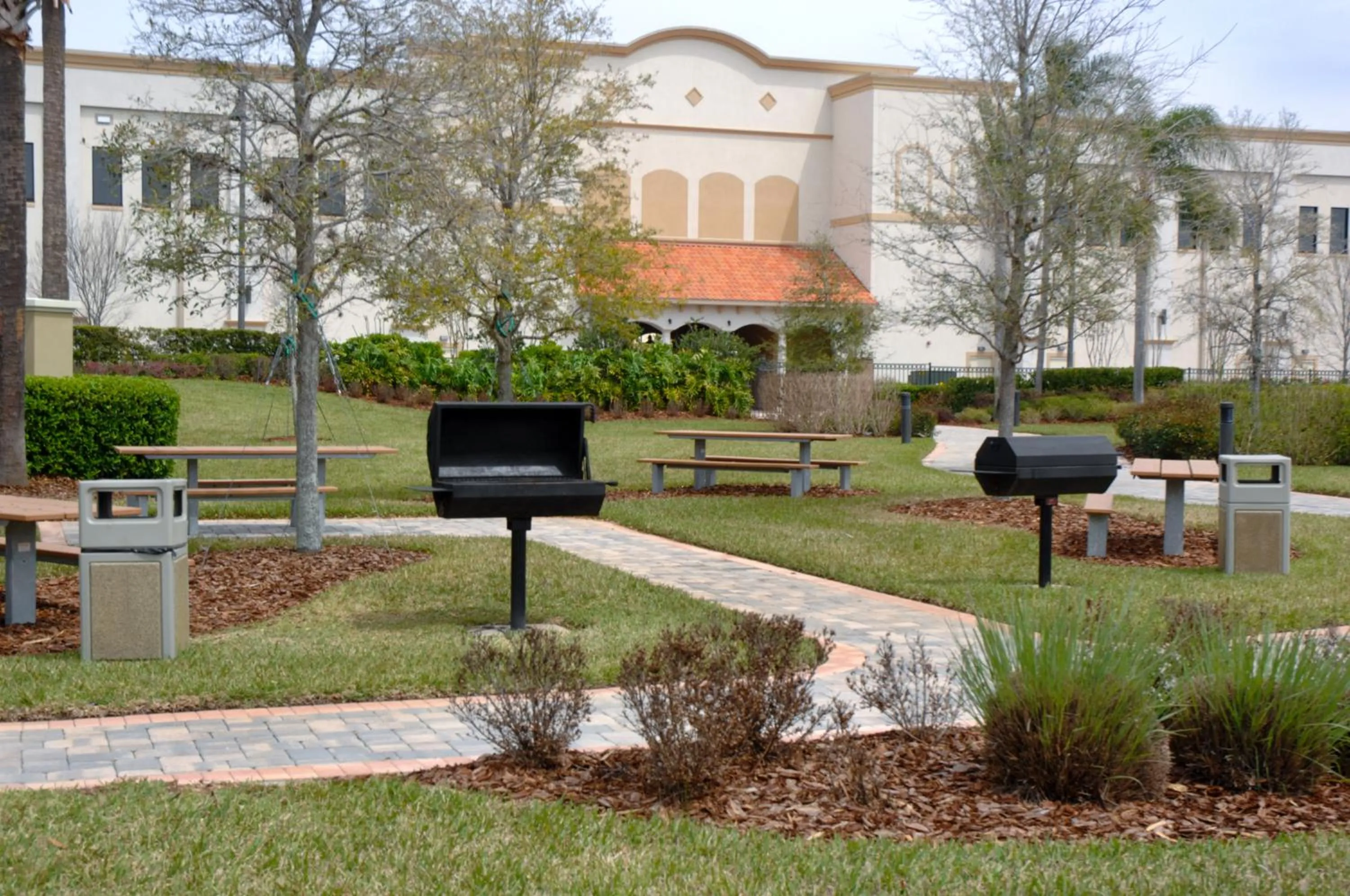 Garden in Vista Cay Inn