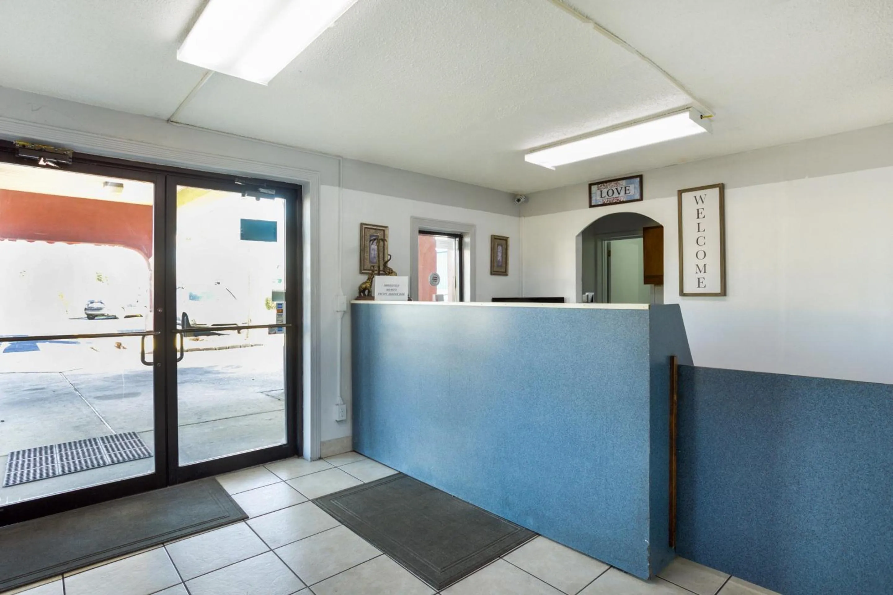 Lobby or reception in OYO Hotel Pensacola I-10 & Hwy 29