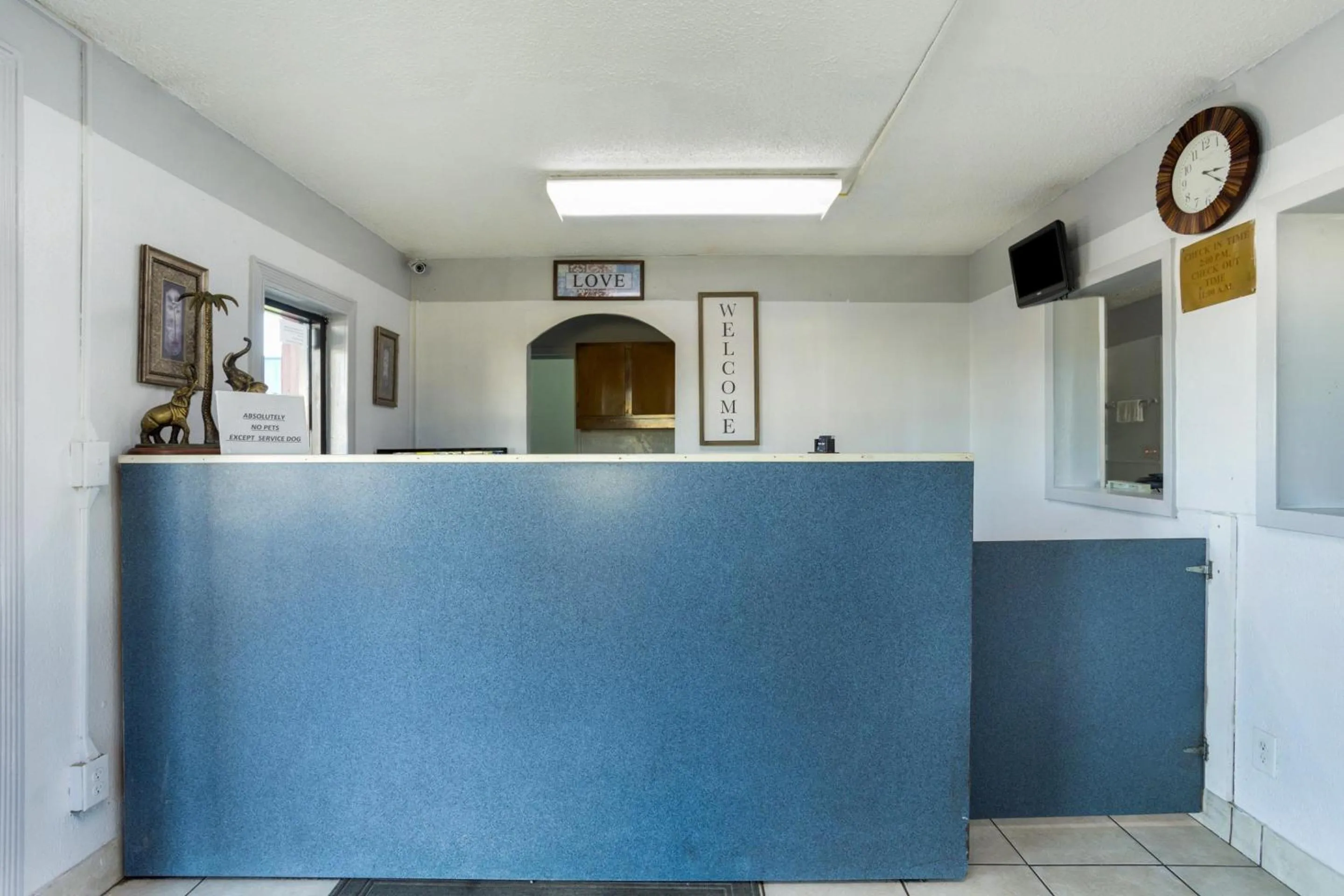 Lobby or reception in OYO Hotel Pensacola I-10 & Hwy 29