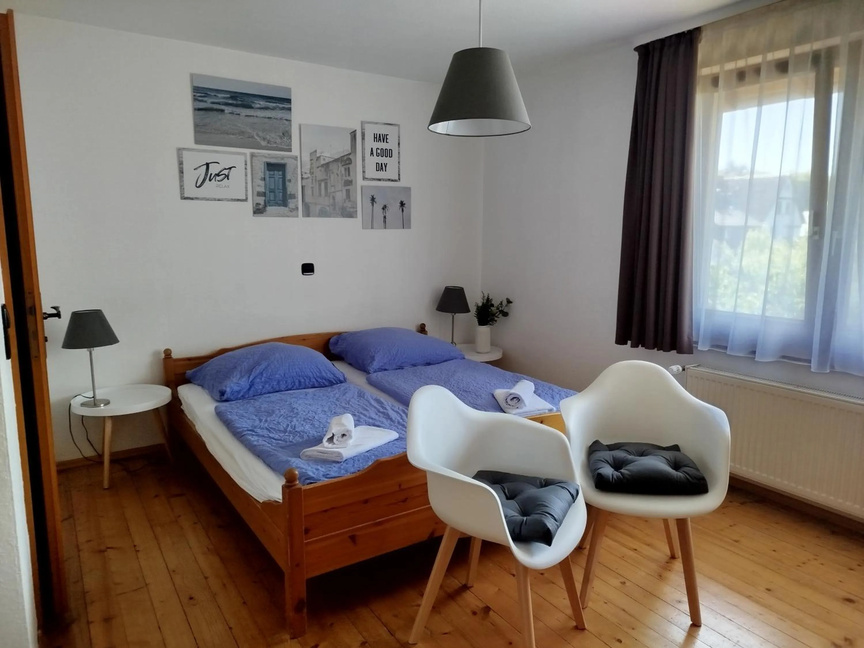 Other, Bed in Grüner Baum