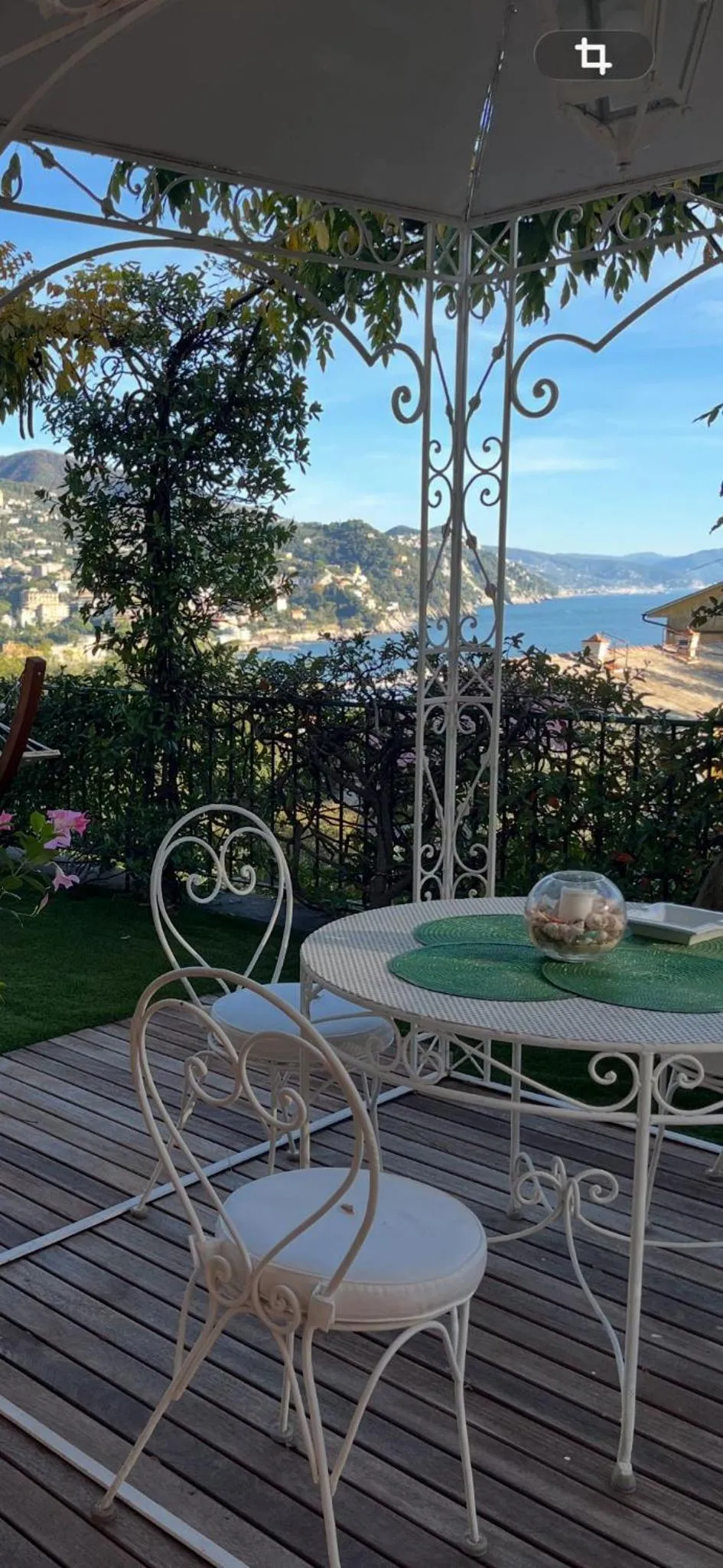 Villa Mares - sea view, free garage