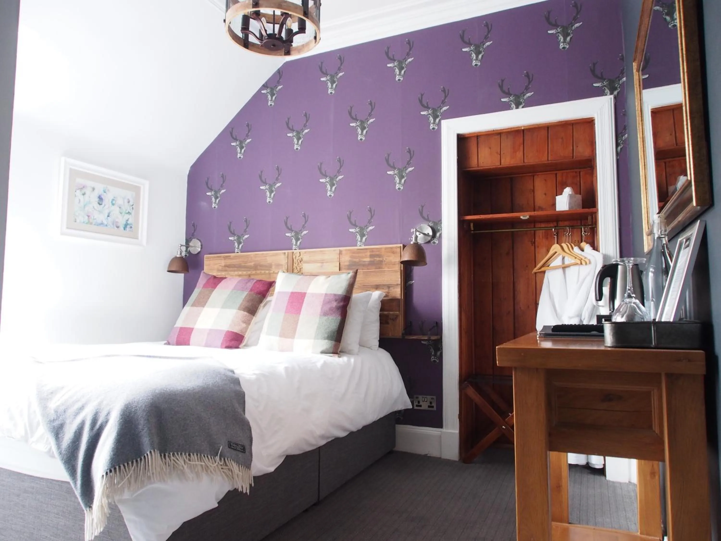 Bed in Ravenscraig Guest House