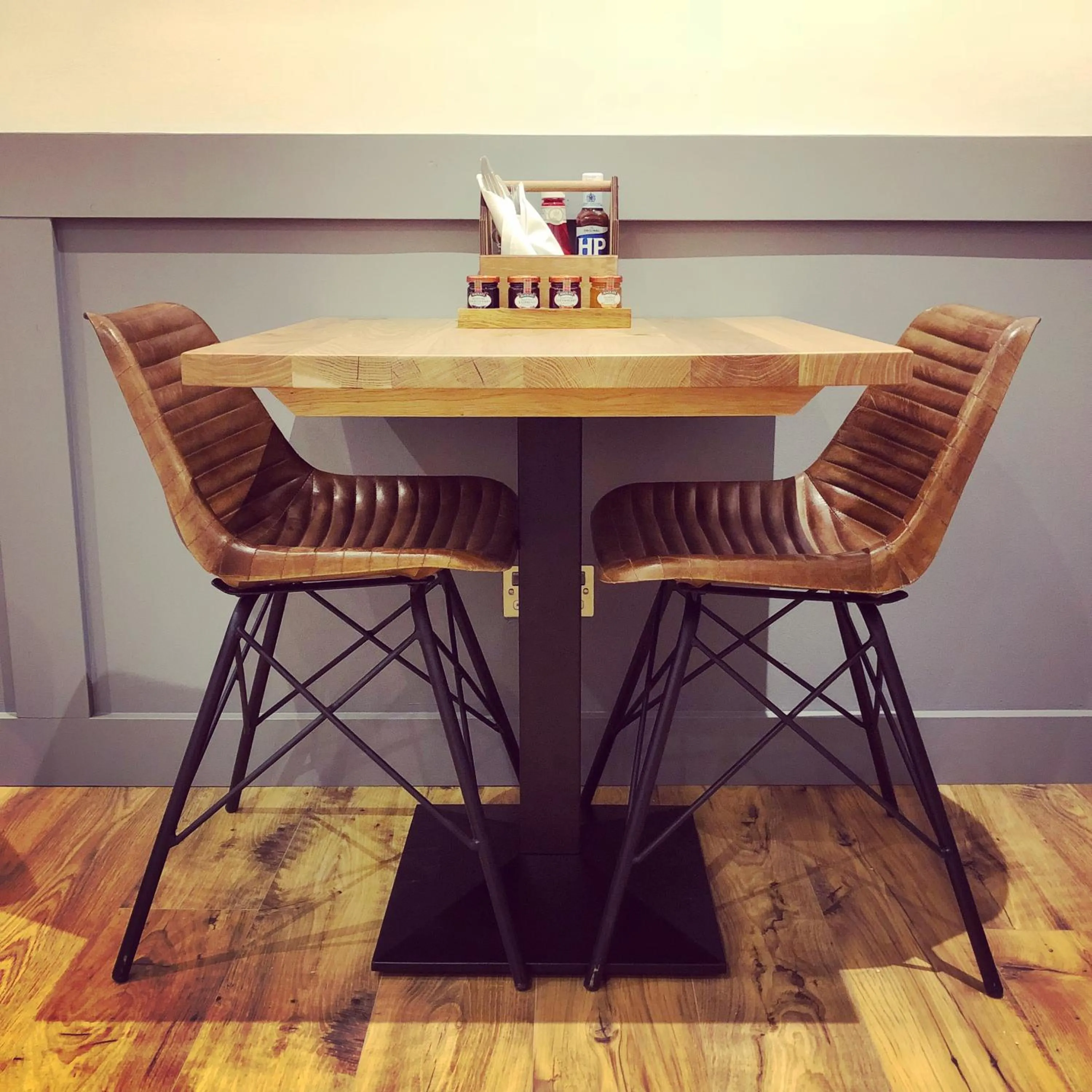 Restaurant/places to eat in Ravenscraig Guest House