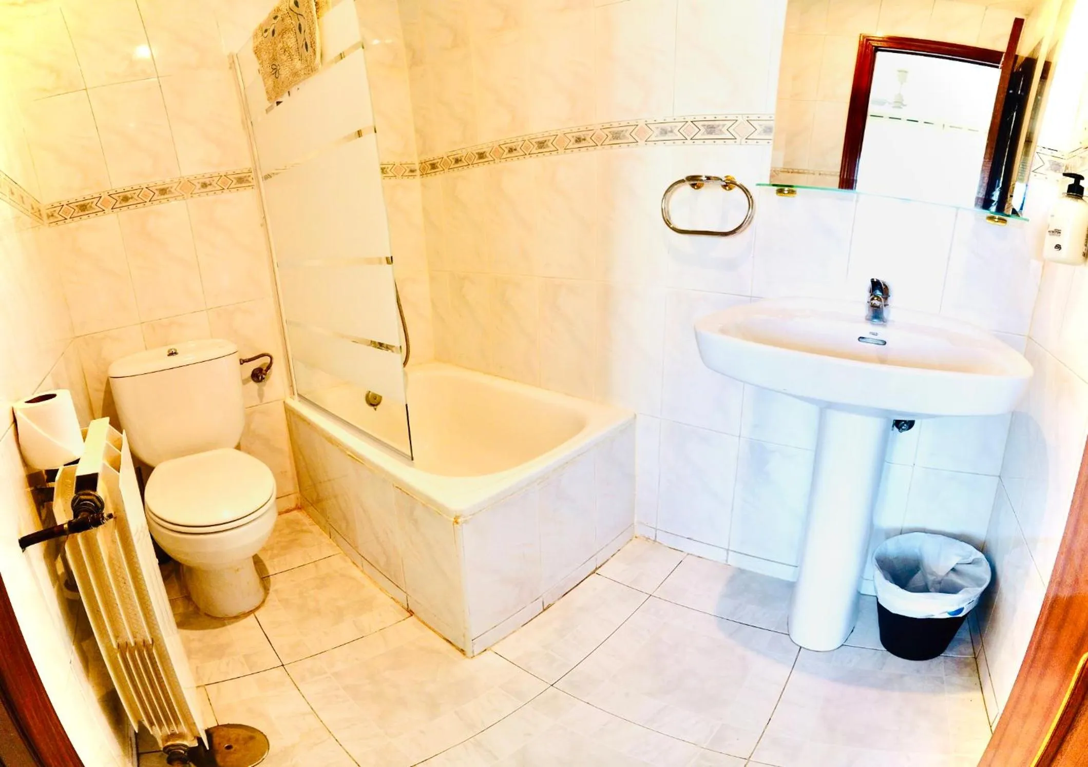 Bathroom in Hostal Sol Naciente