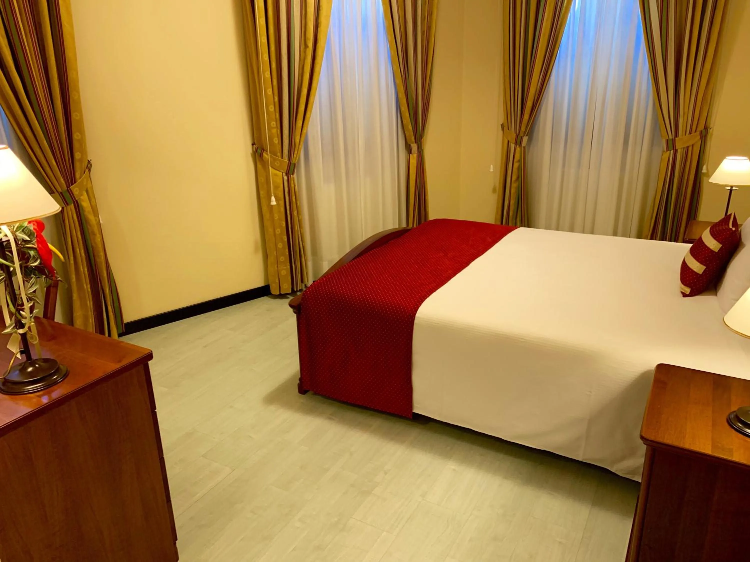 Photo of the whole room, Bed in Albergo Italia