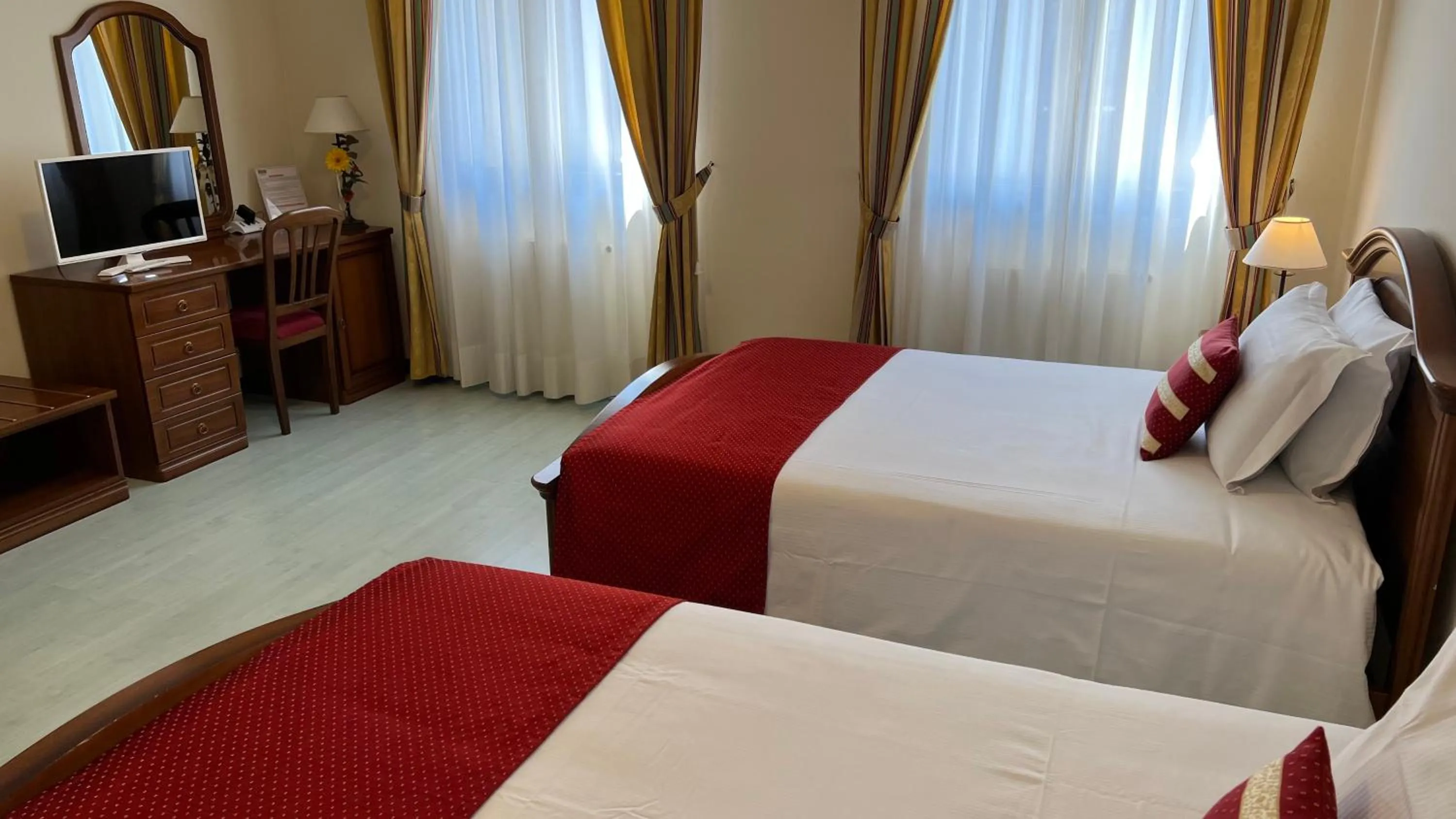 Bedroom, Bed in Albergo Italia